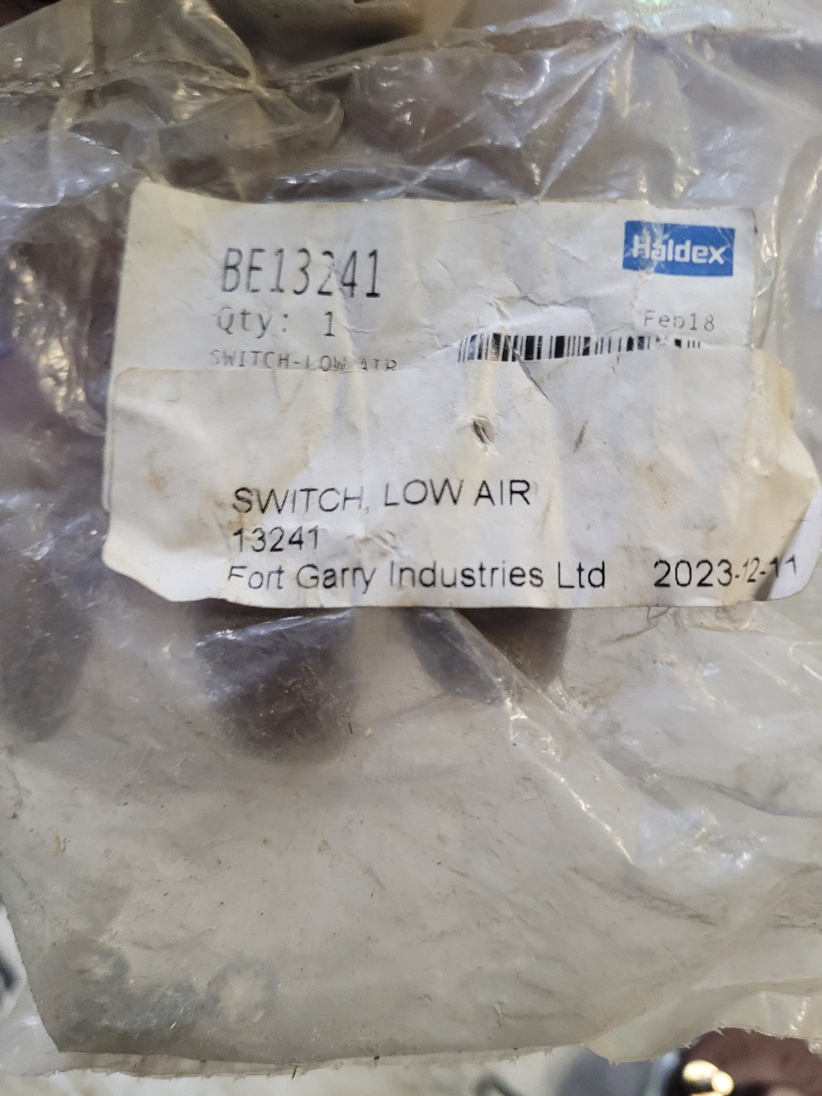 Haldex Low Air Switch BE13241