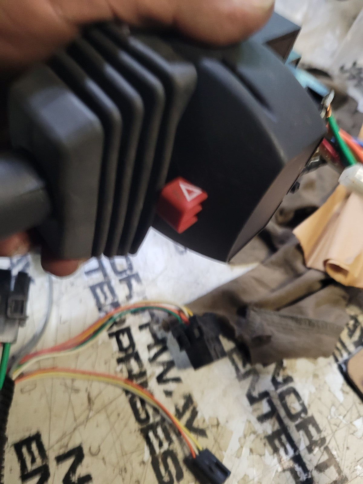577.55014 Turn Signal Switch IHC - 1699606C91 2042616C91 3566945C91