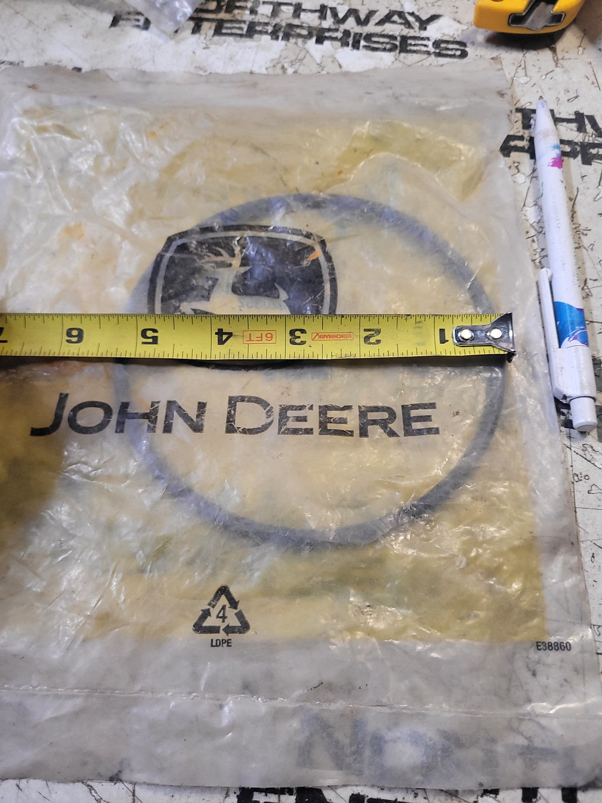 T320332 JOHN DEERE SEAL