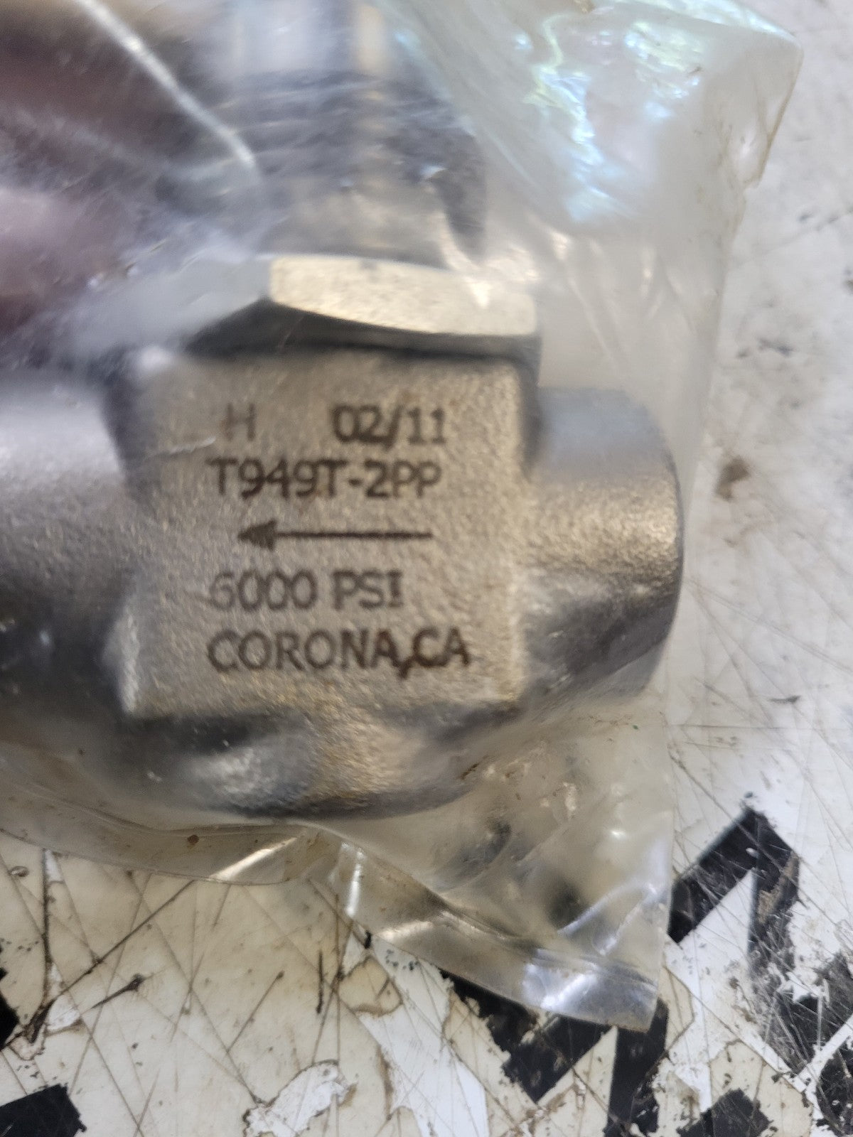T949T-2PP  900 Series Manual Shutoff Valve 6000PSI