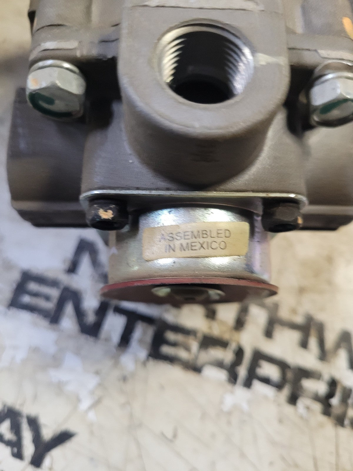 Genuine Bendix 802911BXW Bendix E-6® Series Dual Circuit Foot Brake Valve
