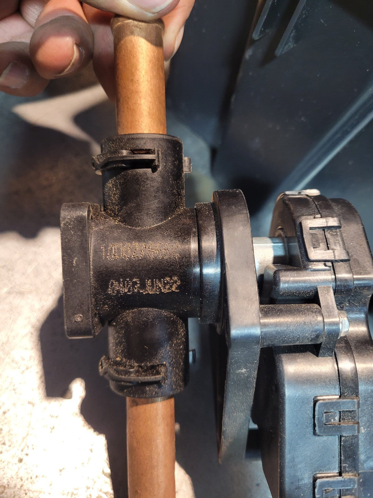 NEW PACCAR SR2000028 WATER VALVE