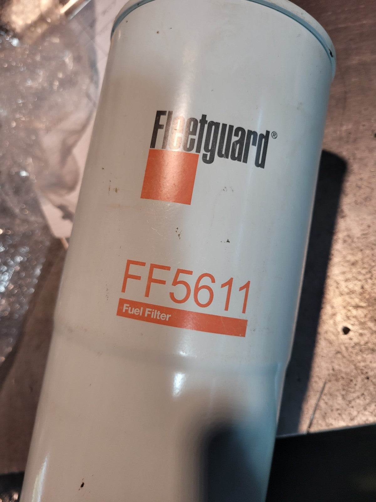 FF5611 Fleetguard Fuel Filter cross: P553500 600-319-3520, Wix 533948