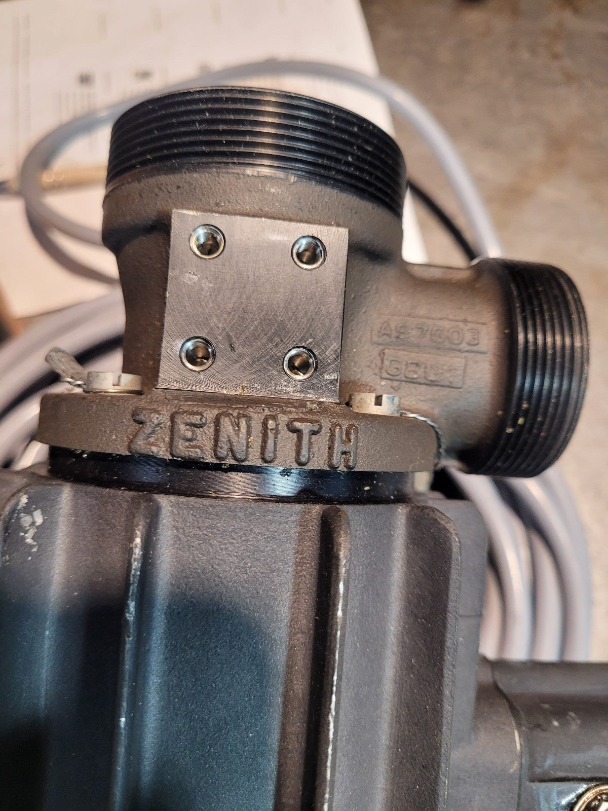 P07C201 M11C18A ZENITH PUMP 23925 PARIO-RHONE 24V 13 G89