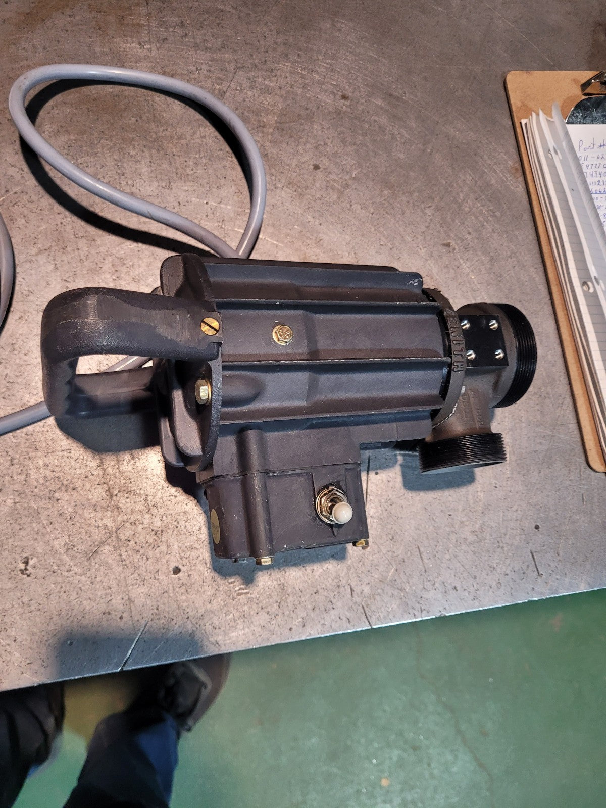 P07C201 M11C18A ZENITH PUMP 23925 PARIO-RHONE 24V 13 G89