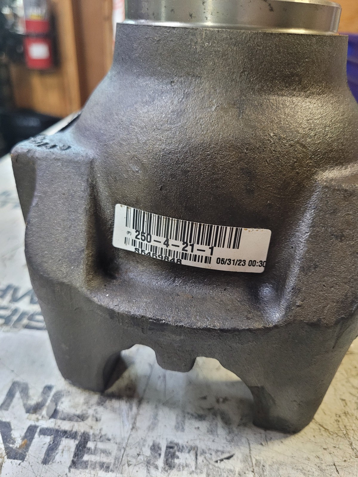 Spicer End Yoke 250-4-21-1 SPL250 Series, Steel, 46 Spline