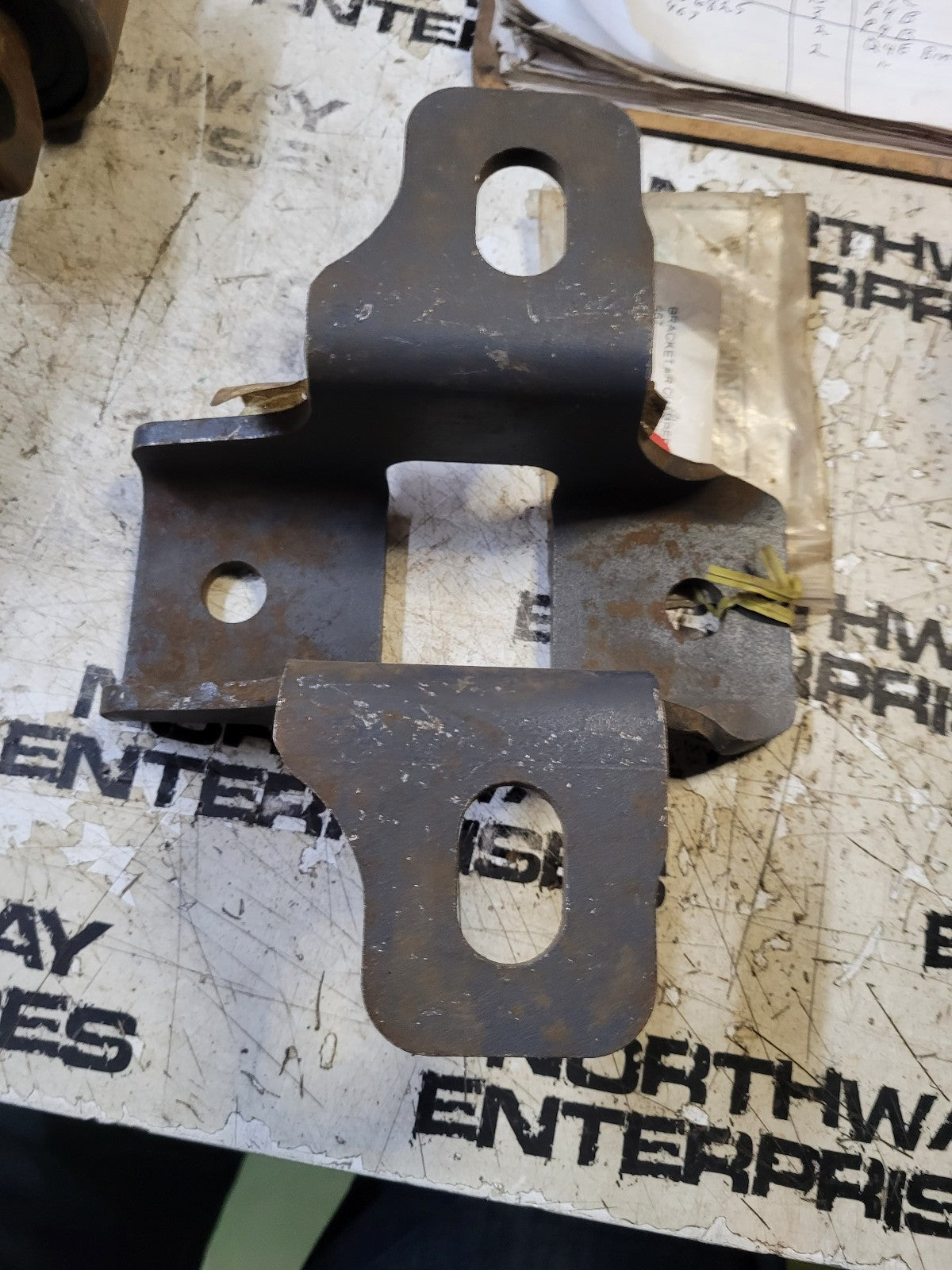 PRE-467 AIR CHAMBER MOUNTING BRACKET     PRE467