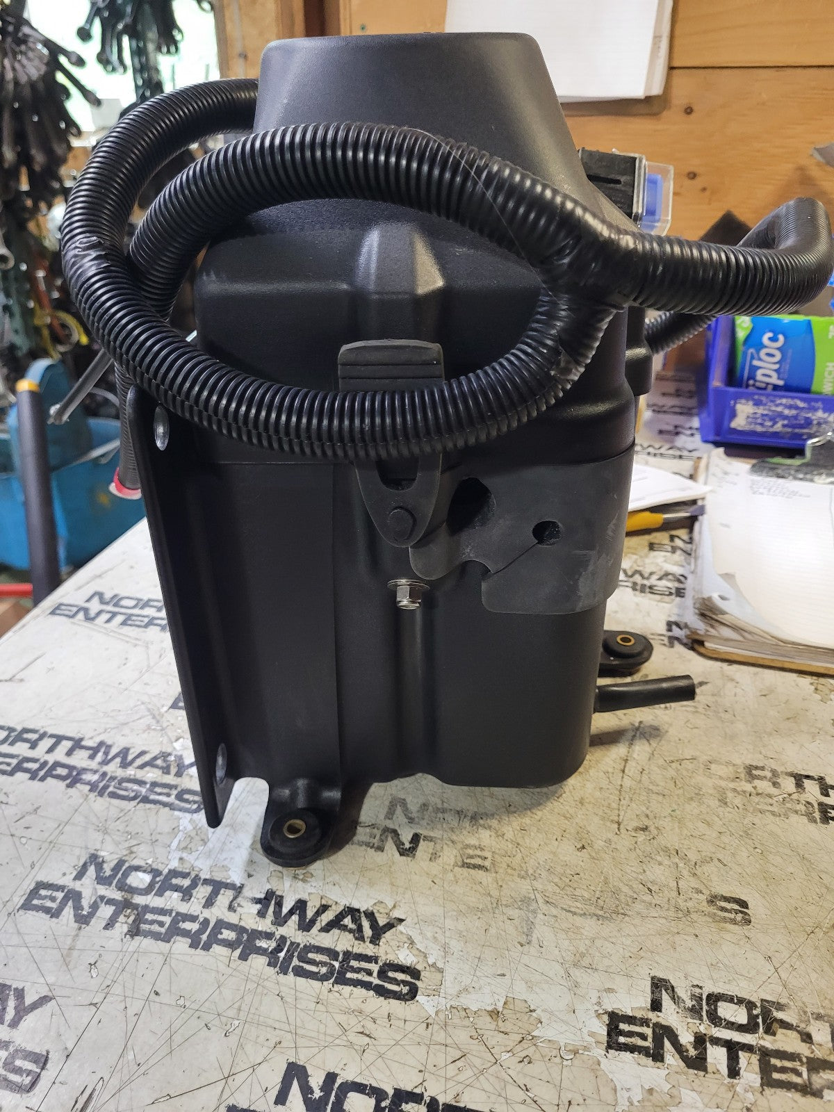 NEW Mercury Verado Power Steering Pump 8M0131261