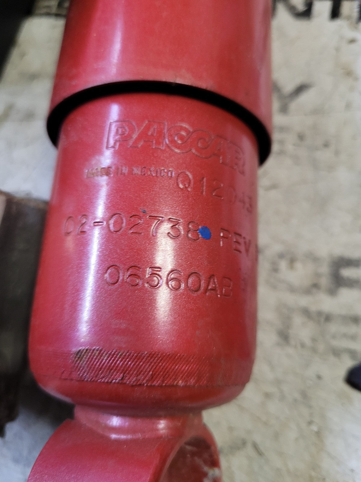 PACCAR 020293 666064 02-02738PLUS-2 06560AB SHOCK ABSORBER