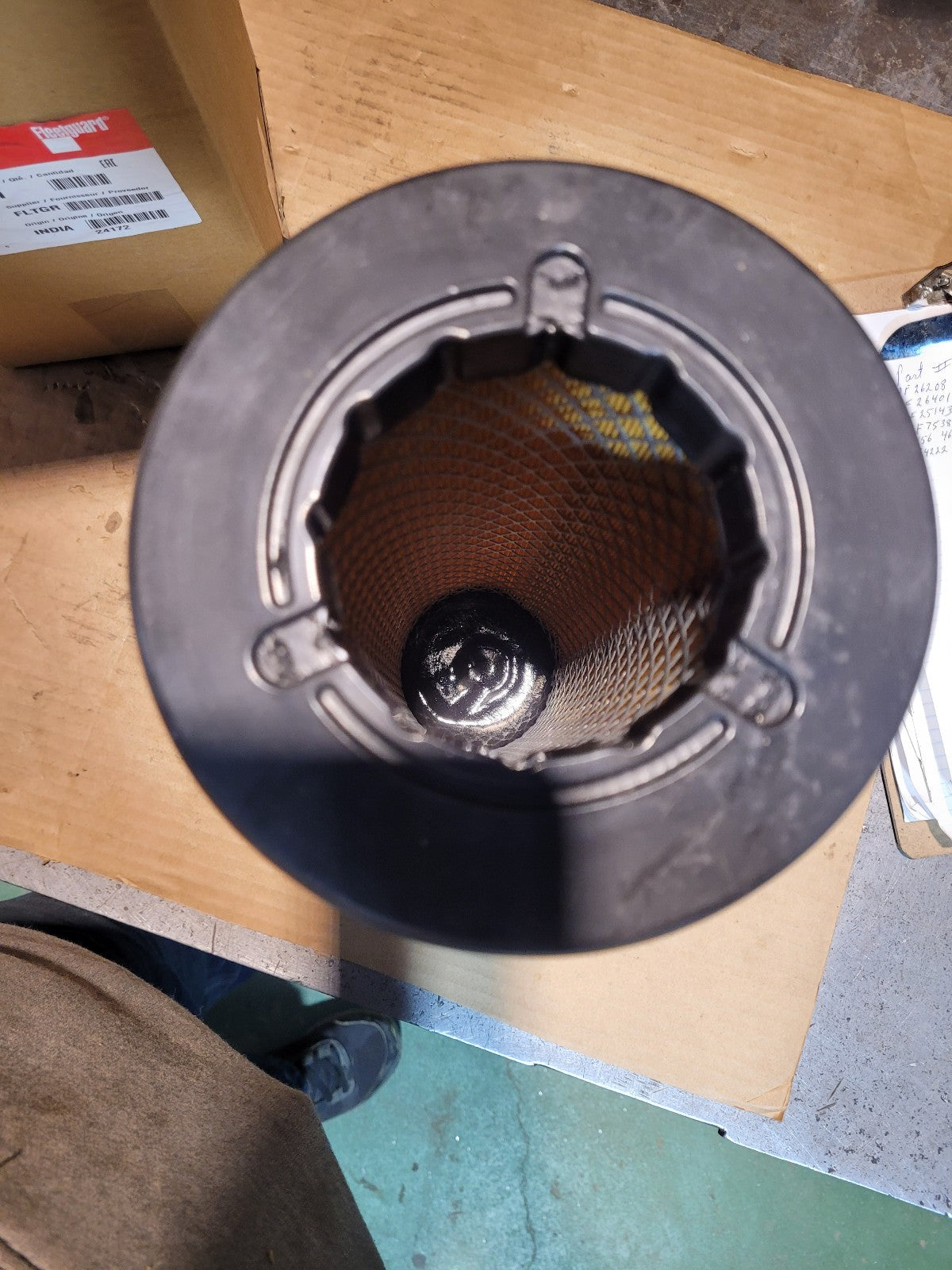 AF26121 FLEETGUARD AIR FILTER CROSS RS5750 SA16514