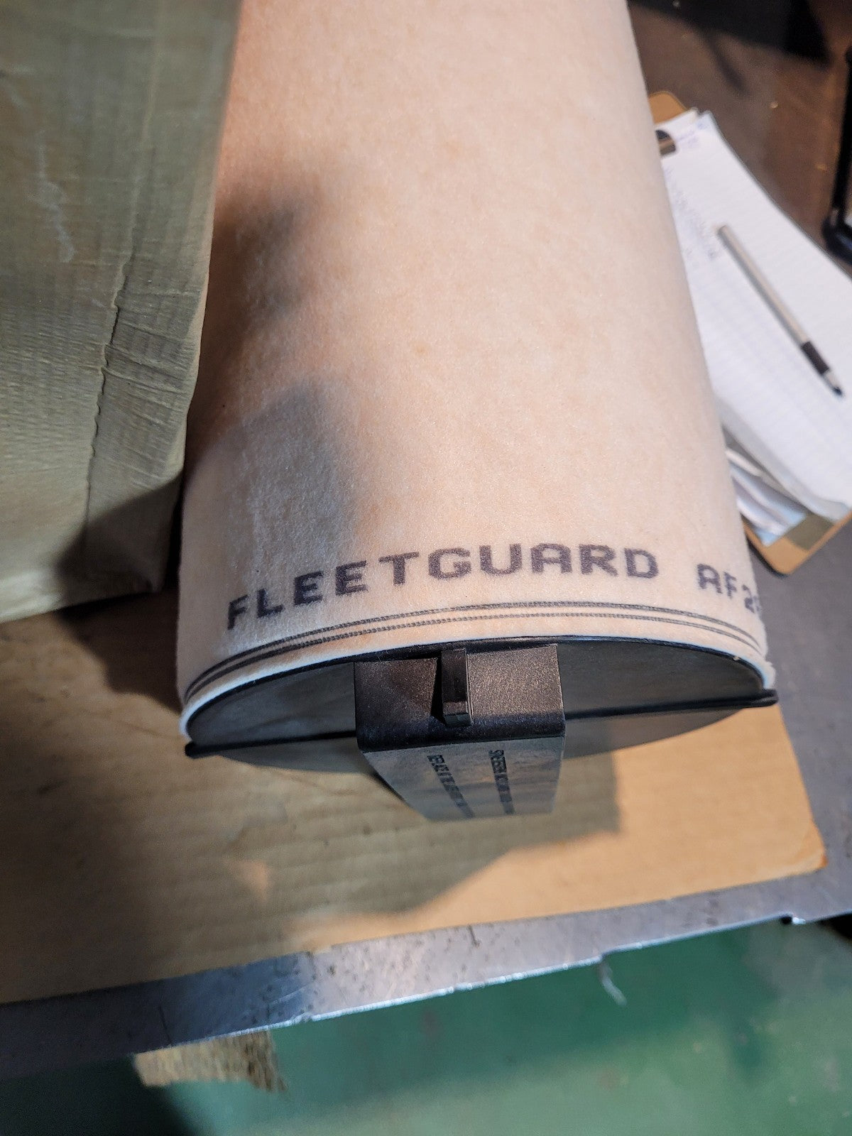 AF26402 FLEETGUARD AIR FILTER CROSS  RS3999, 2453819, P782109