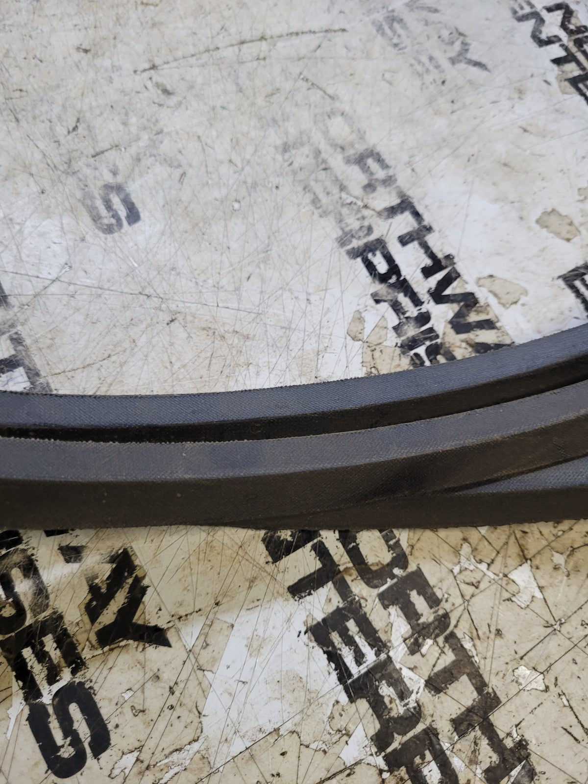 B151 V-belt 5/8 x 154in Vbelt UNIMATCH B151-(5L1540)