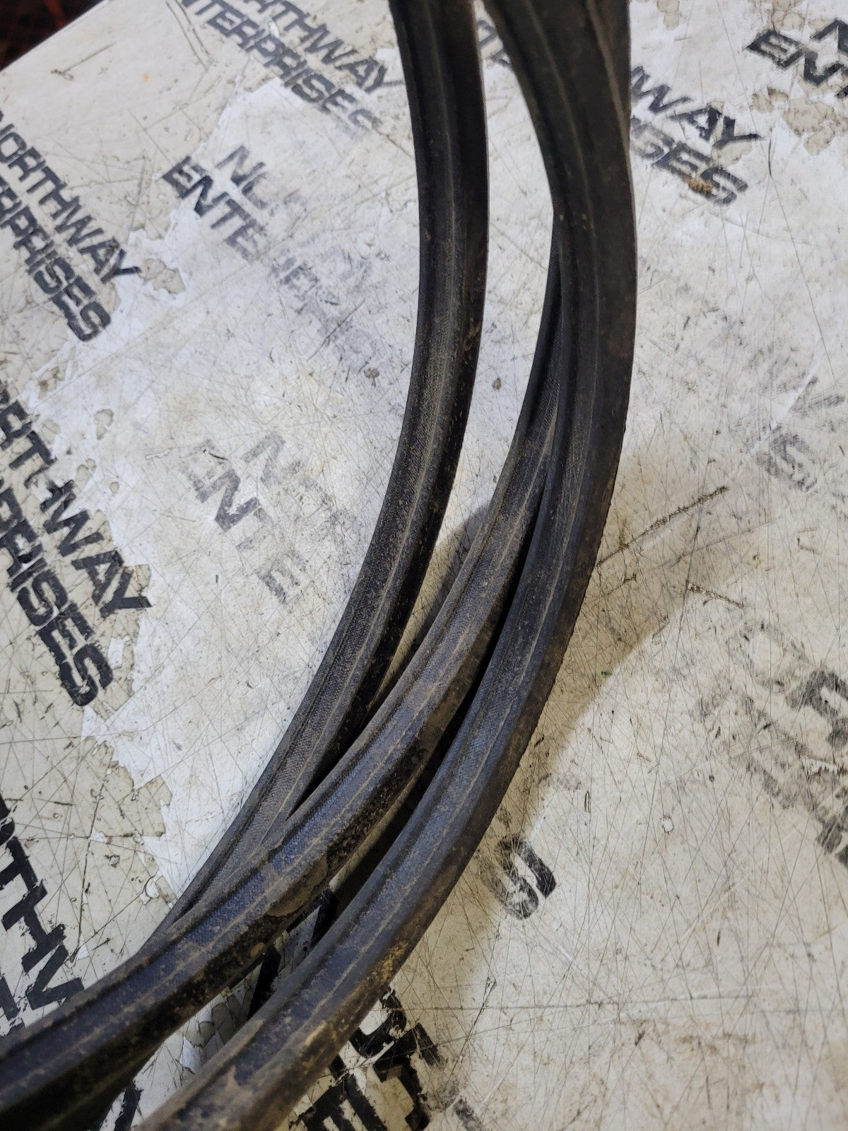 BB85 GATES BELT Hexagonal V-belt 21/32 x 89.6in Vbelt