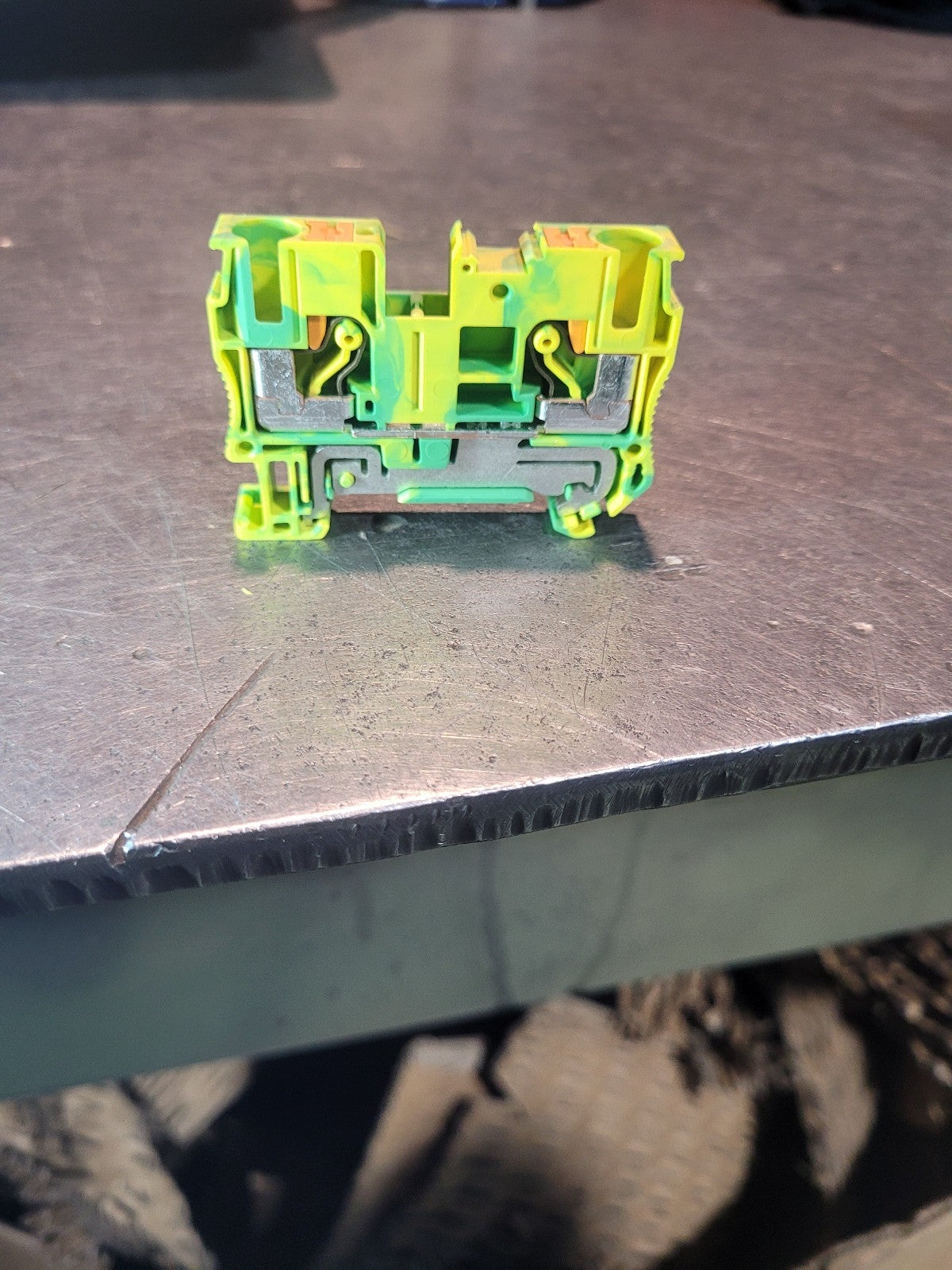 PHOENIX CONTACT PT 6-PE / PT6PE (NEW IN BOX)