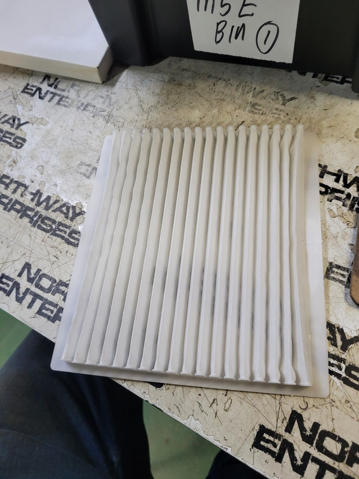 AF55749 FLEETGUARD AIR FILTER