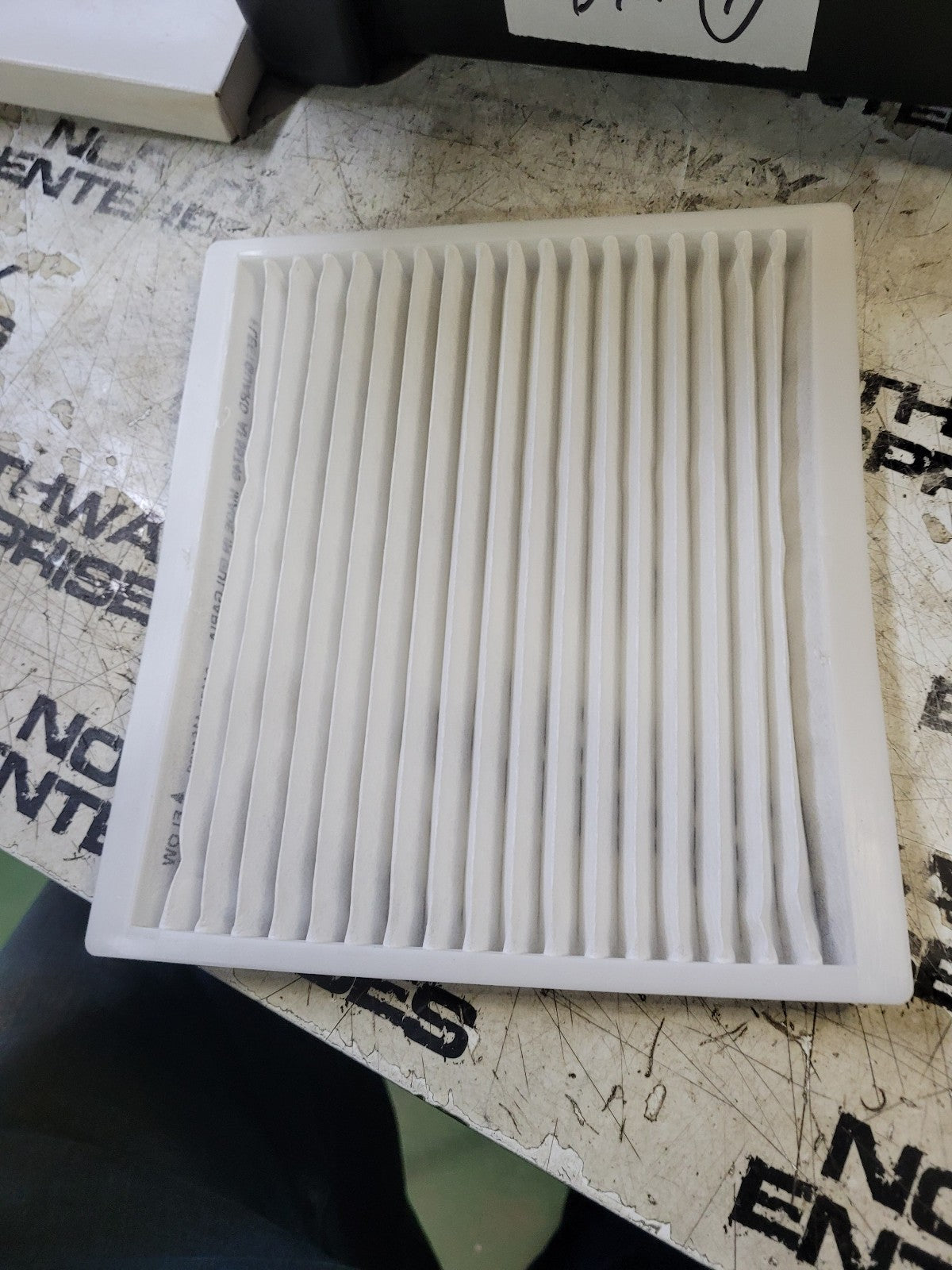 AF55749 FLEETGUARD AIR FILTER