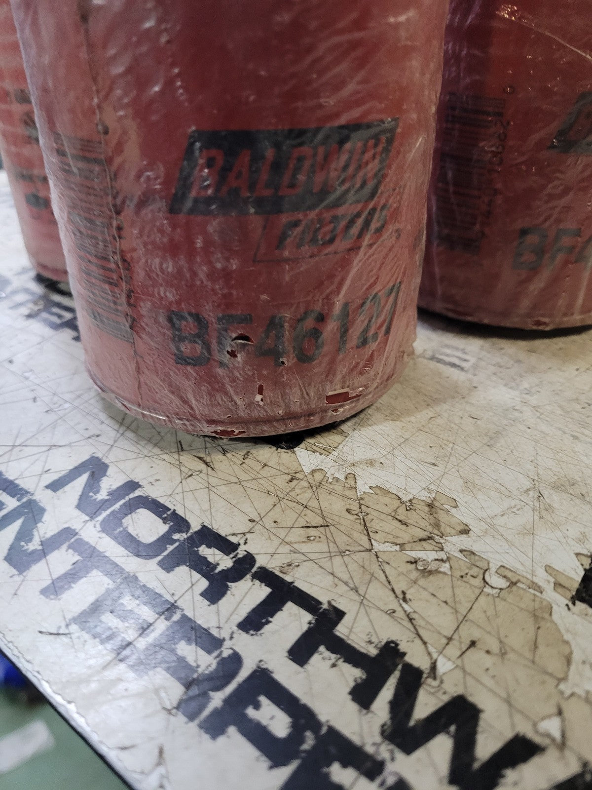 NEW BF46127 BALDWIN FUEL FILTER