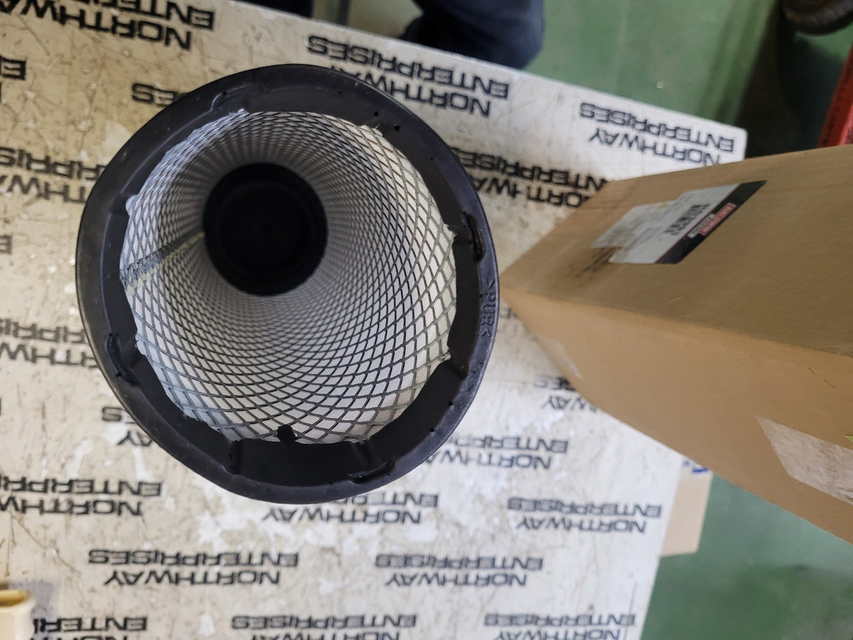 NEW R53993 BALDWIN AIR FILTER