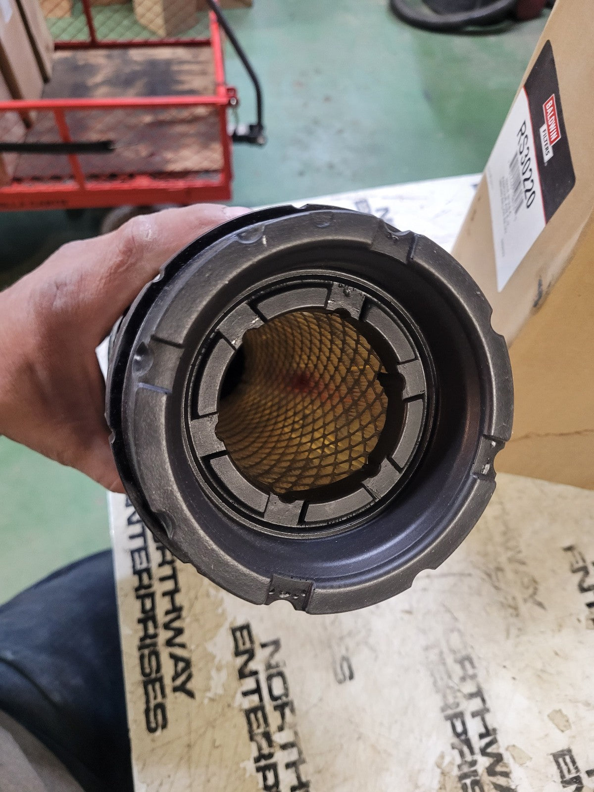 NEW R530220 BALDWIN AIR FILTER