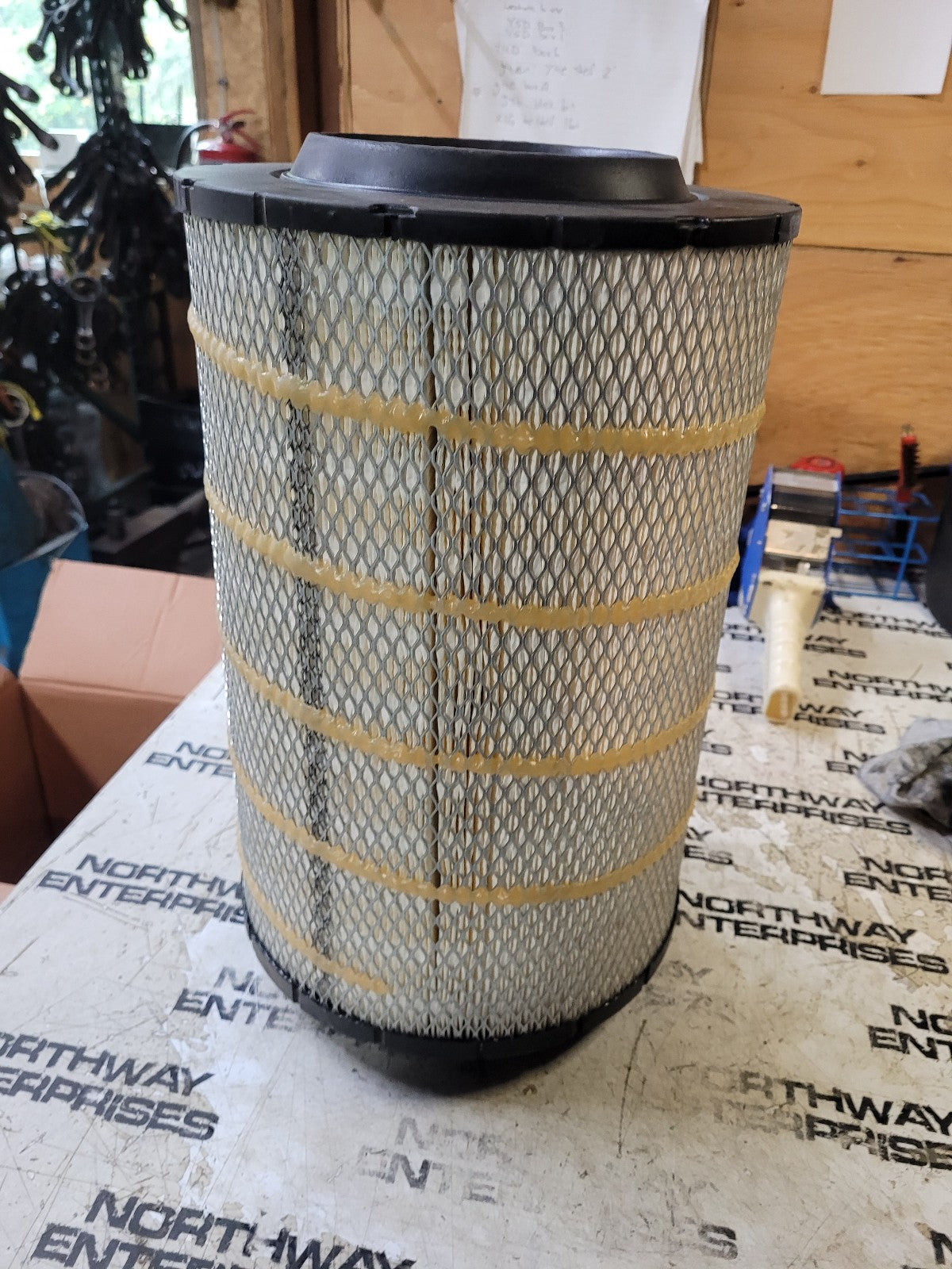 NEW RS5537 BALDWIN AIR FILTER