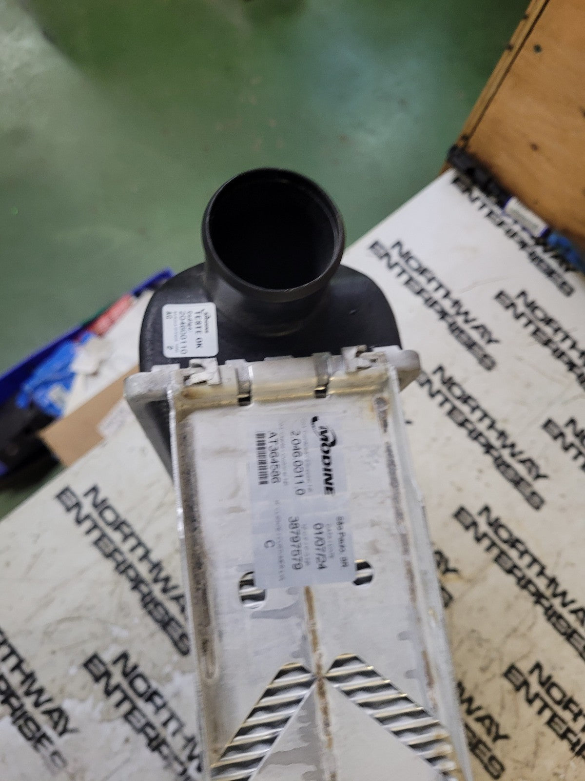 OEM AT364586 JOHN DEERE 329D RADIATOR