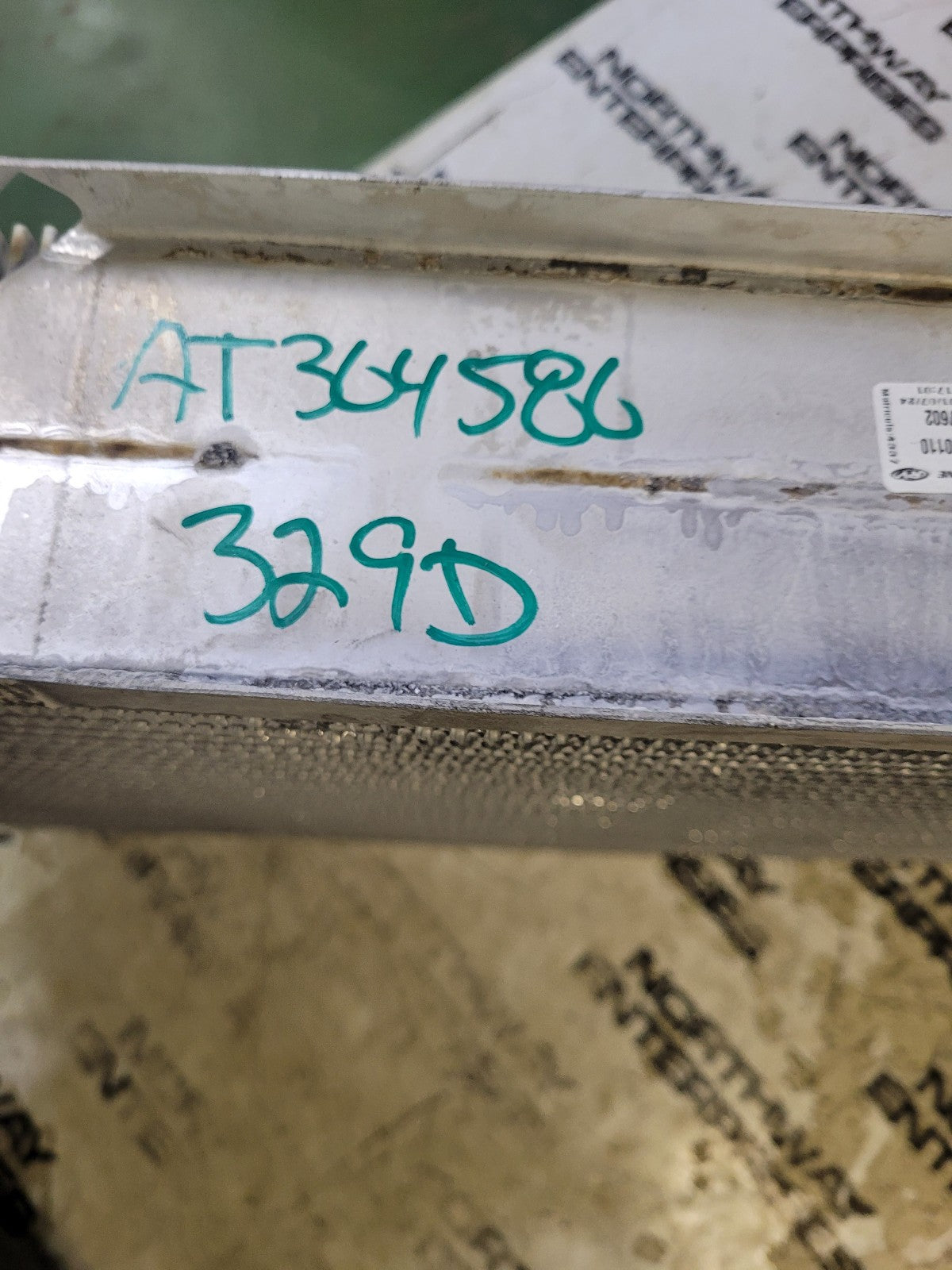 OEM AT364586 JOHN DEERE 329D RADIATOR