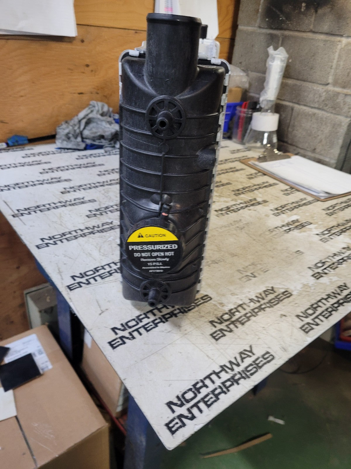 OEM AT364586 JOHN DEERE 329D RADIATOR
