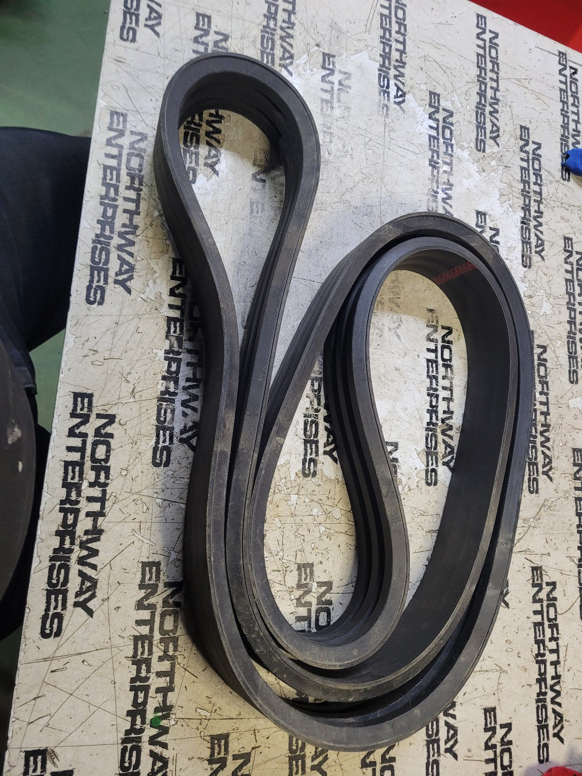 NEW RB118-3 JASON V BELT 3 RIB 21/32 in Top Width, 3 Strand, 121 in OD