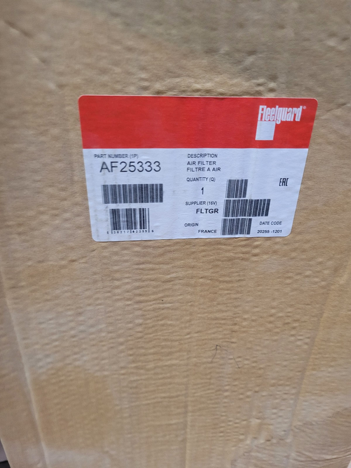 AF25333 FLEETGUARD AIR FILTER CROSS RS3727 P776745 SA17130 F026400083