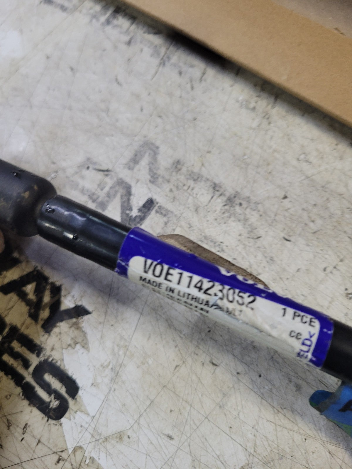 VOE11423052 VOLVO TUBE 11423052