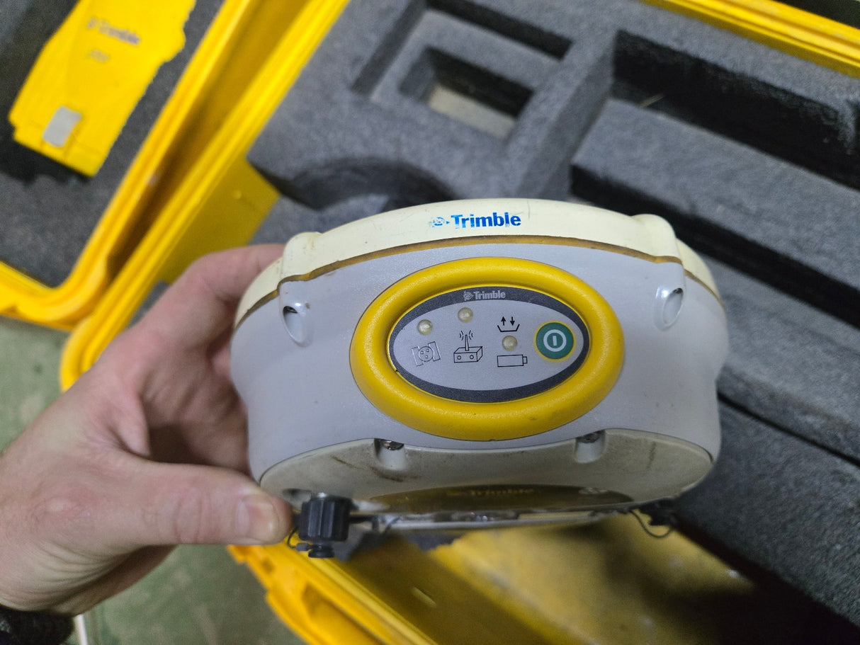 TRIMBLE 5700 TRIMMARK 3 5800 GPS Rover 45145-44 40406-00 41249-00 46000-44