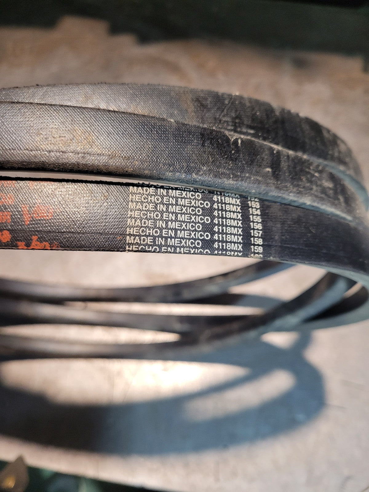 NEW C138 GATES BELT 7/8 in Top Width, 1 Strand, 142 in OD
