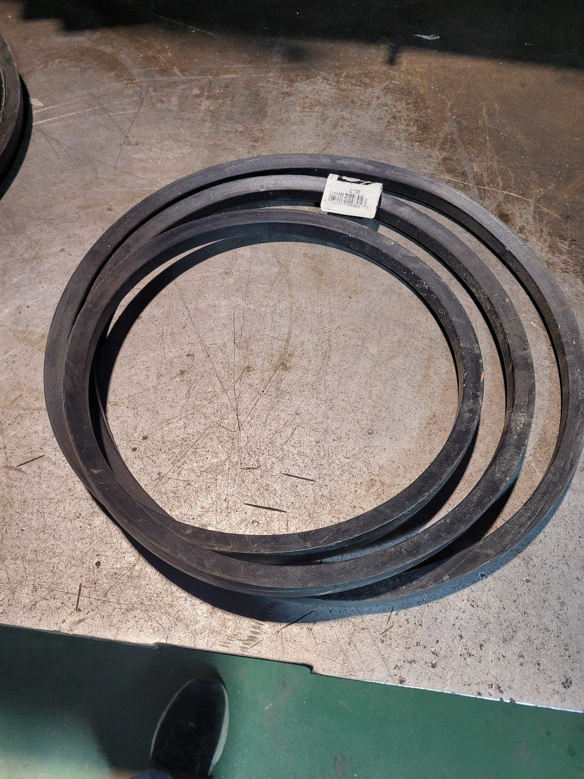 NEW C132 GATES BELT 7/8 in Top Width, 1 Strand, 136 in OD