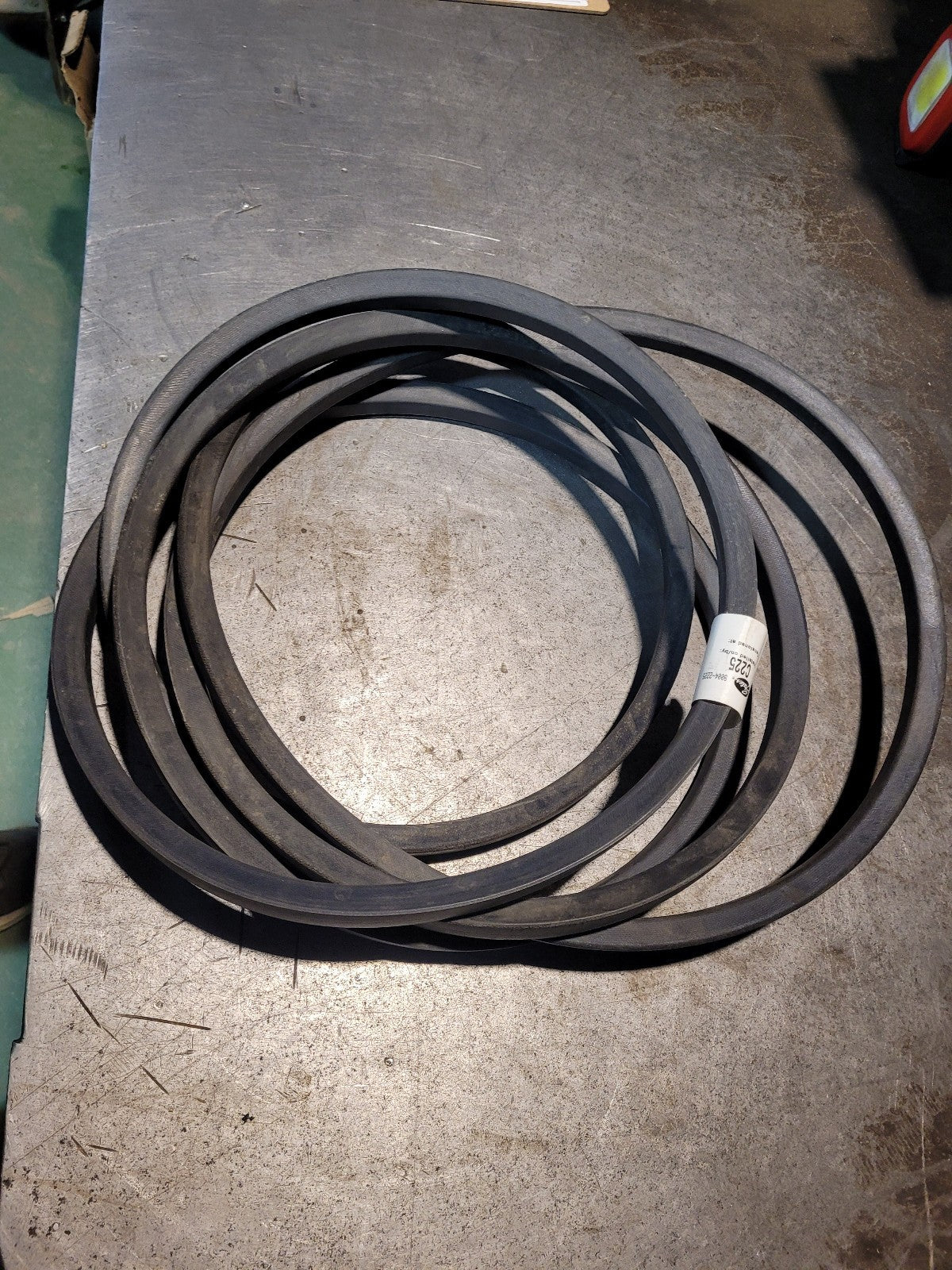 NEW C225 9004-2225 GATES BELT 7/8 in Top Width, 1 Strand, 227 in OD