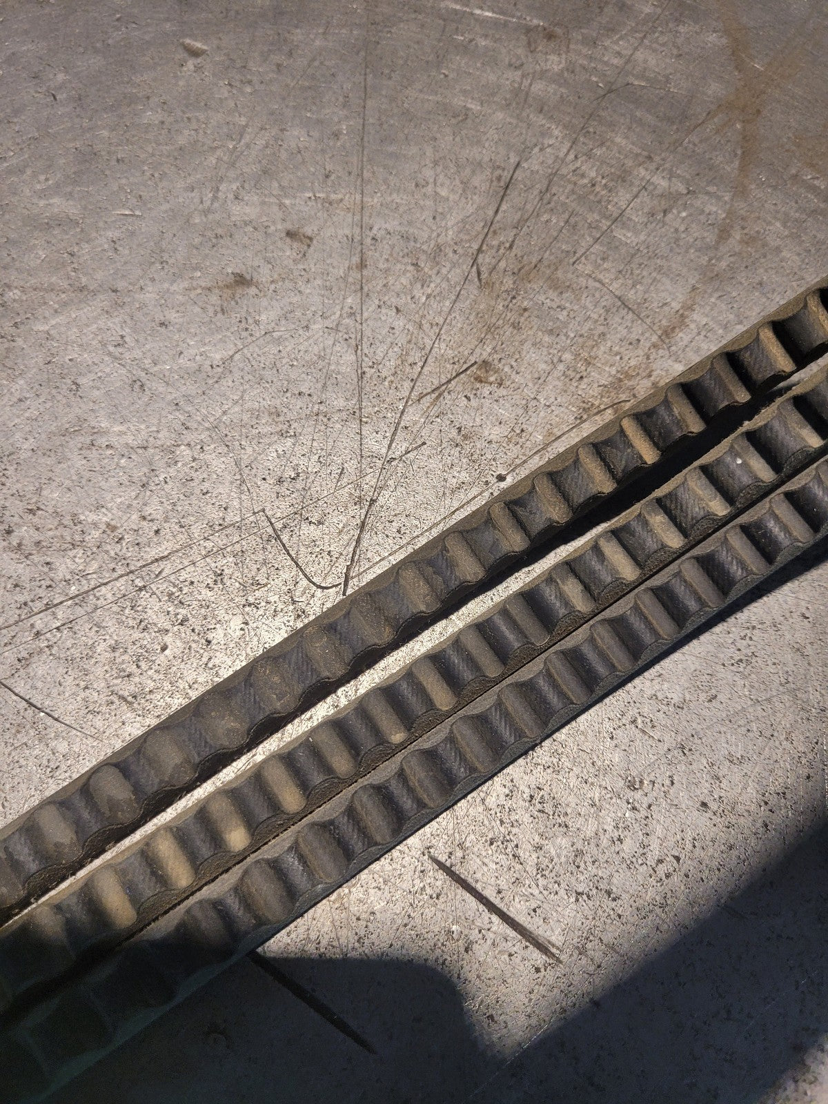 LOT OF 3 BELTS New AX-34 AX34 GATES BELT 1/2 in Top Width, 1 Strand, 36 in