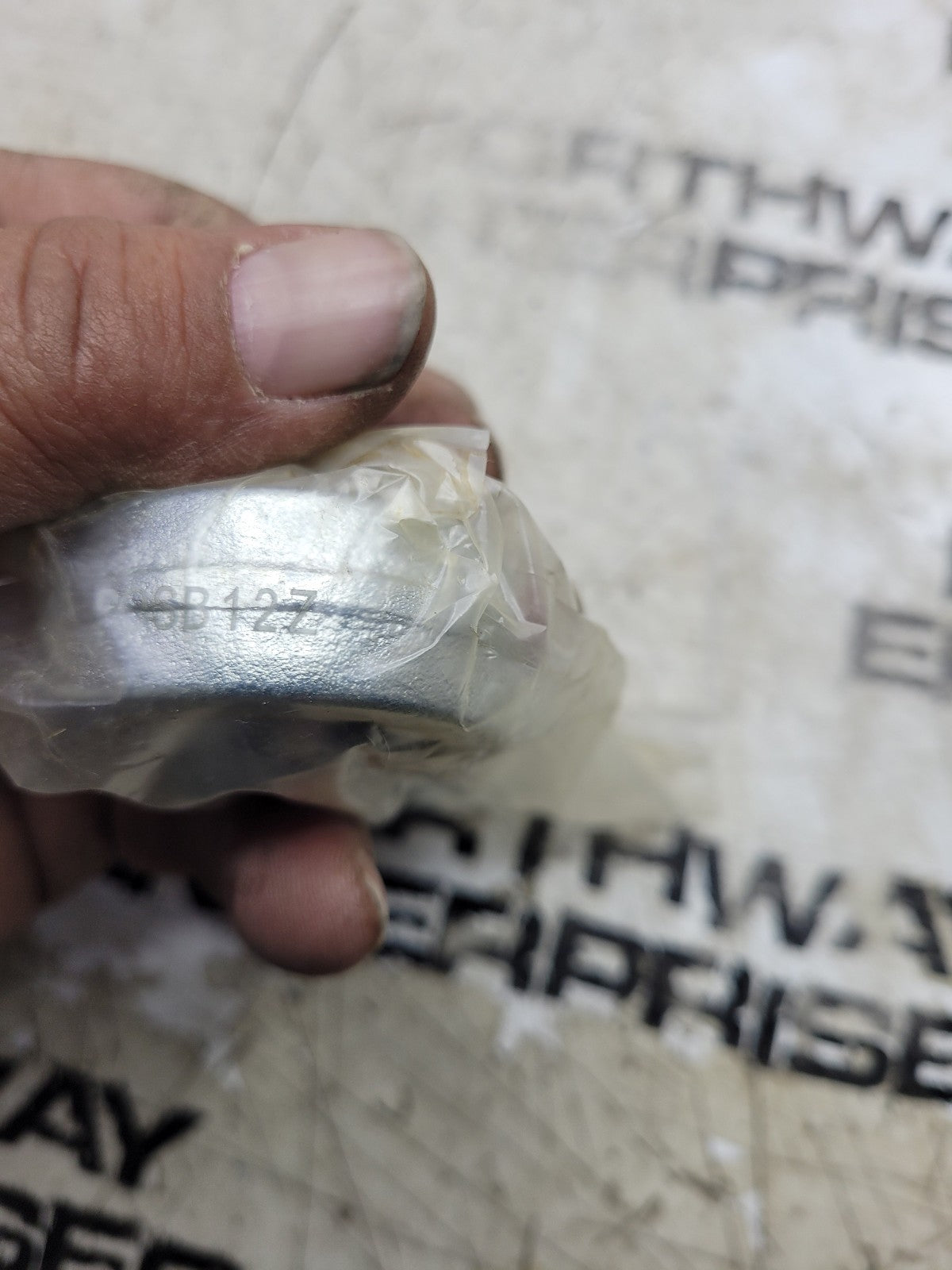 HYV03958 ROD END TIPPER R150 POSB12Z