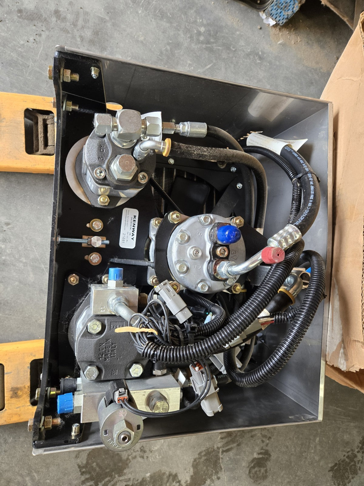 KENWAY 17-9067-08 HYDRAULIC Flameless Heating/Cooling System 9067 SERIES