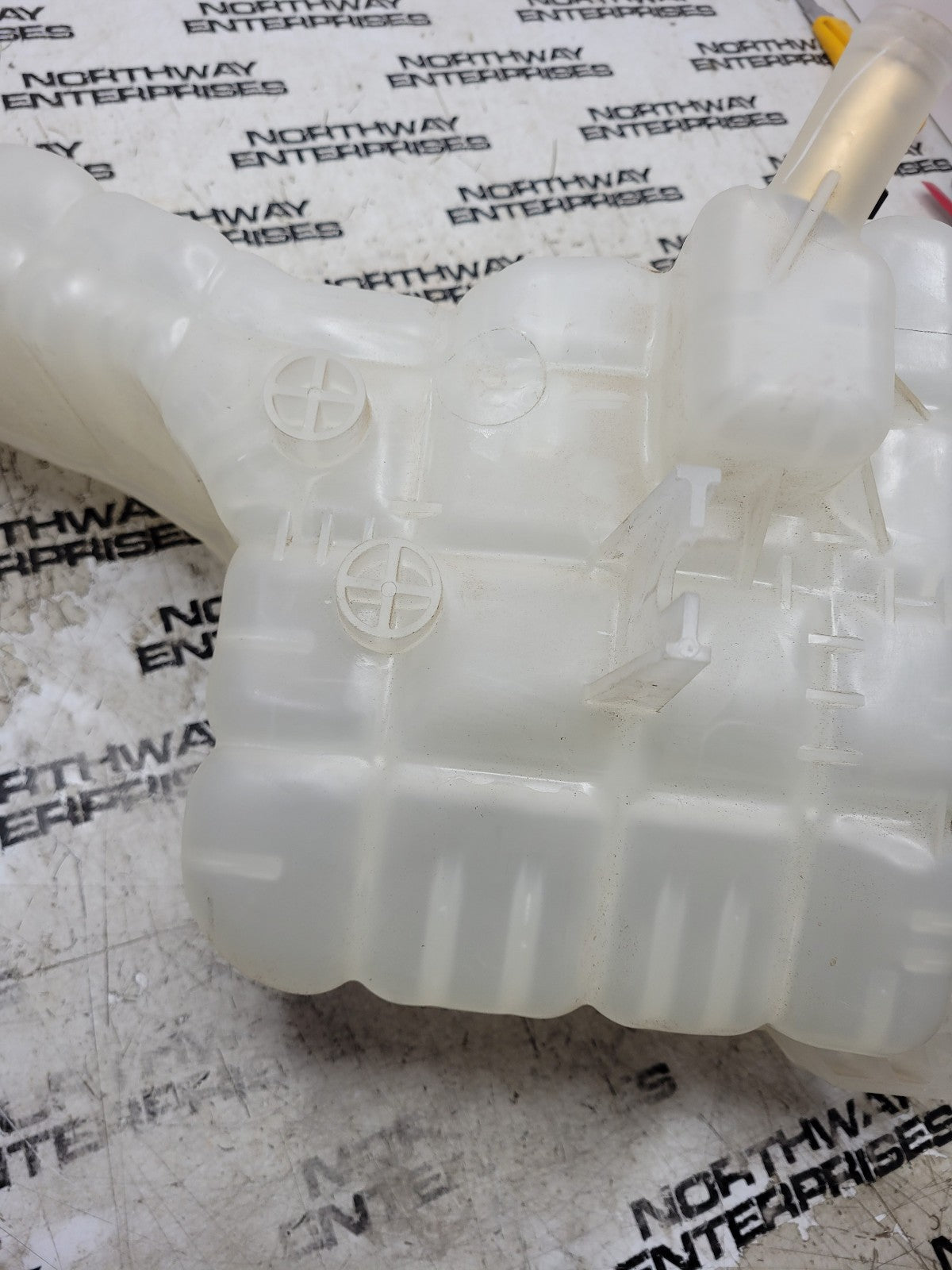 Coolant Reservoir Freightliner 575.1014 A05-28531-000 A0528531002 FRT1702C