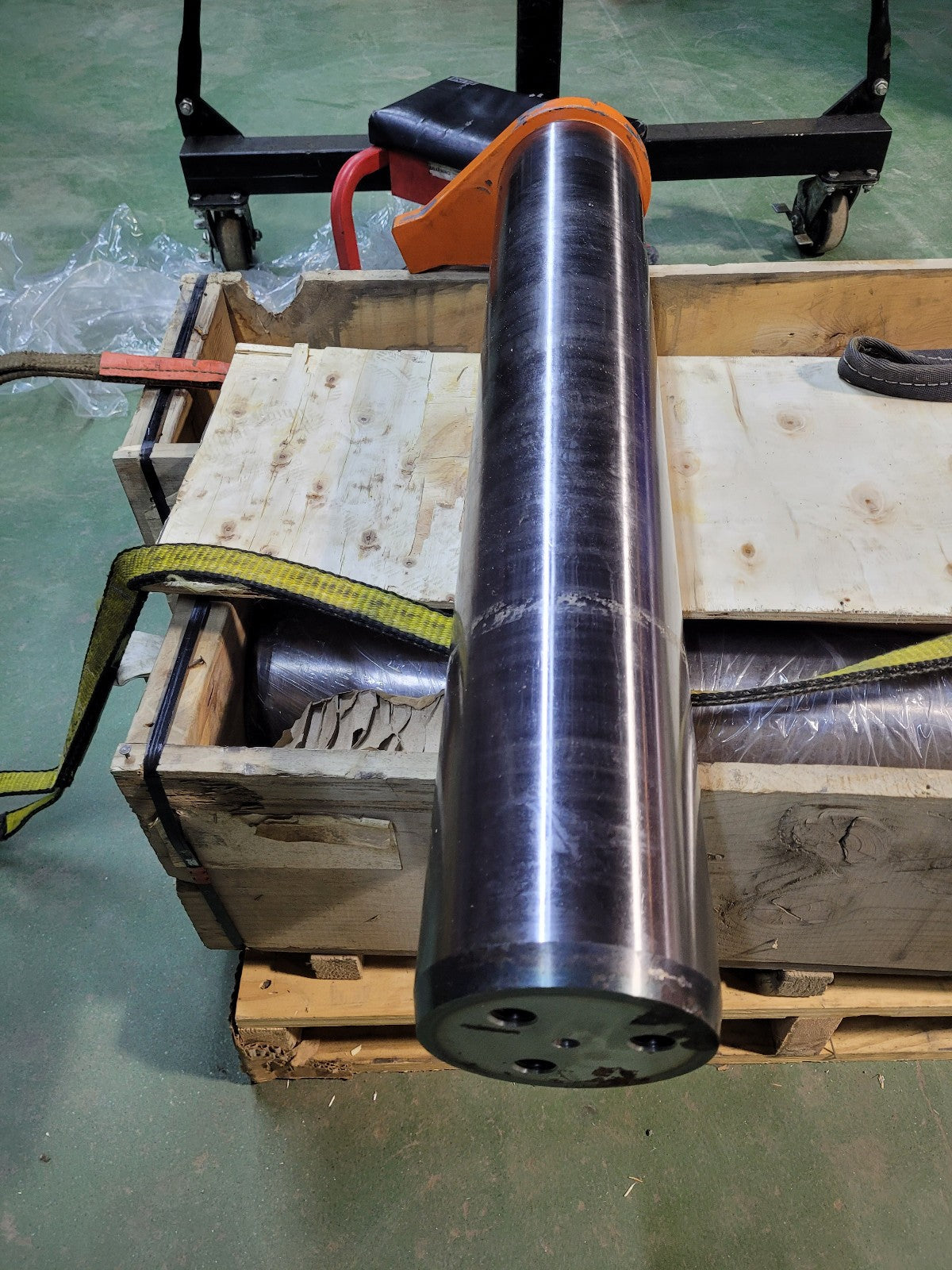 8104947 HITACHI PIN