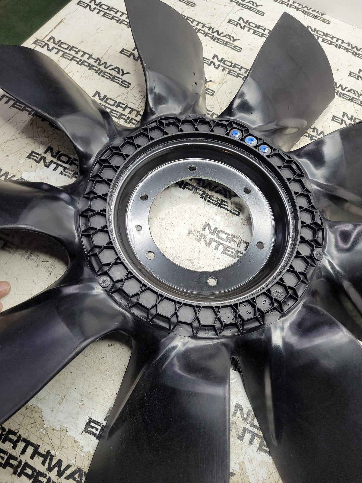 998686503-002 HORTON 9 BLADE FAN