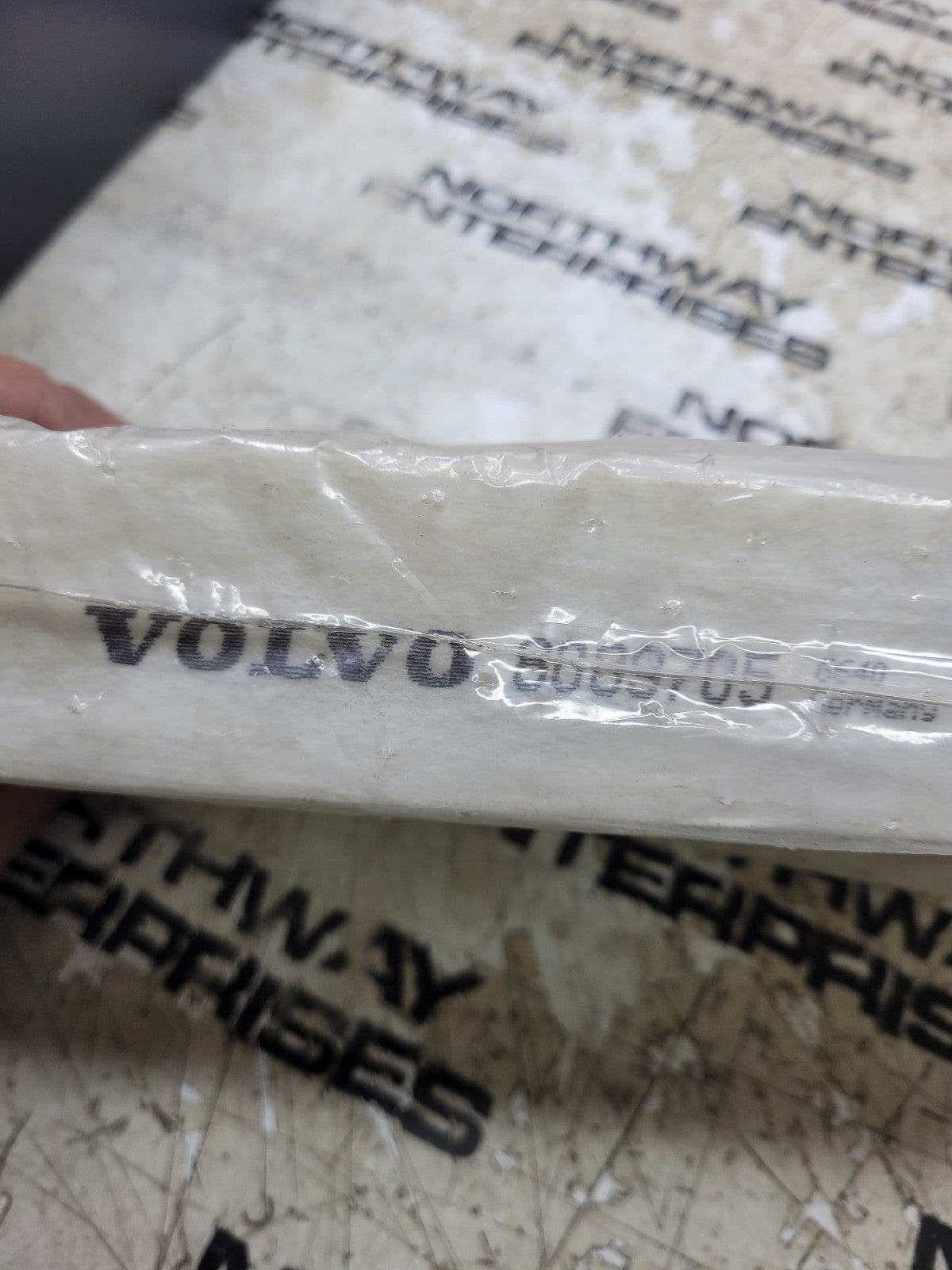 NEW Volvo Air Filter V0 8089705 VOE8089705