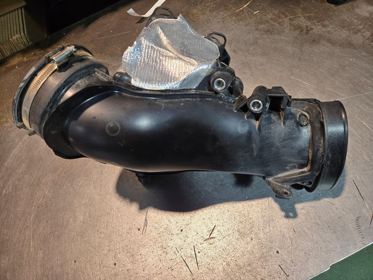 6.7L POWERSTROKE LC3Q-9J447-AC 2020 AIR INTAKE RESONATOR