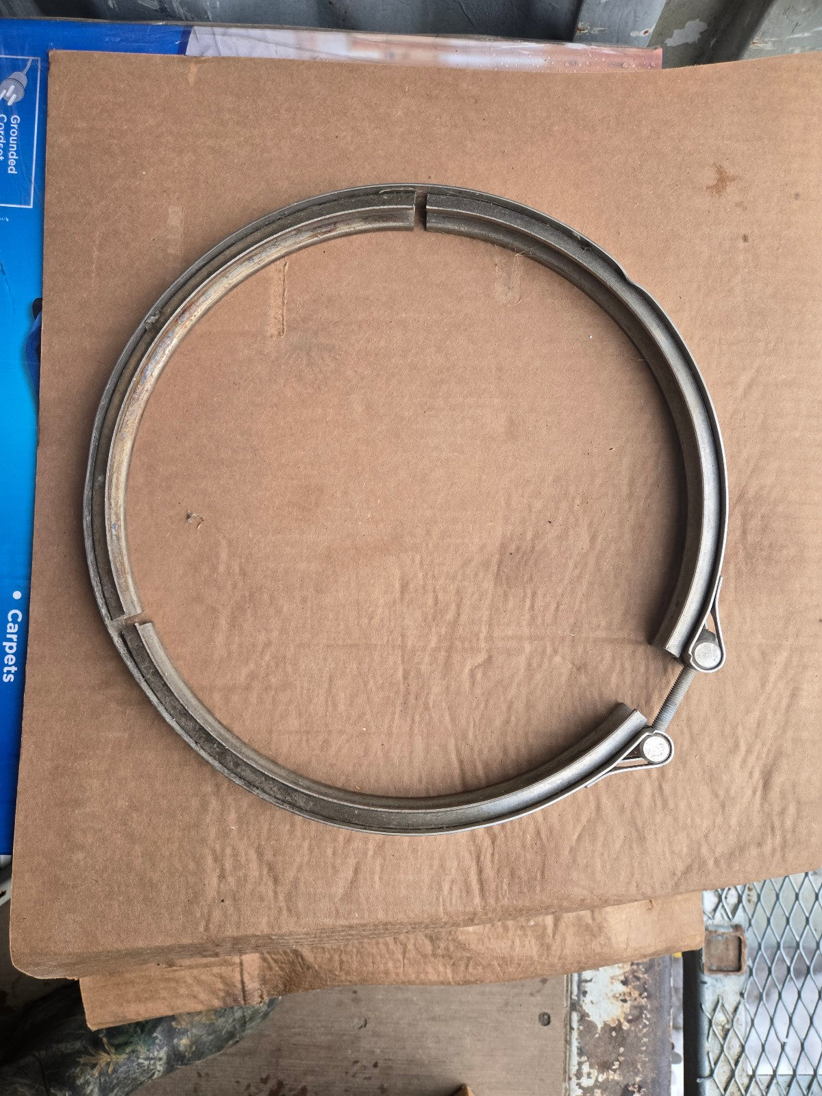 VOLVO CLAMP EXHAUST CLAMP RING vOE22349115 22349115 DPF CLAMP V BAND
