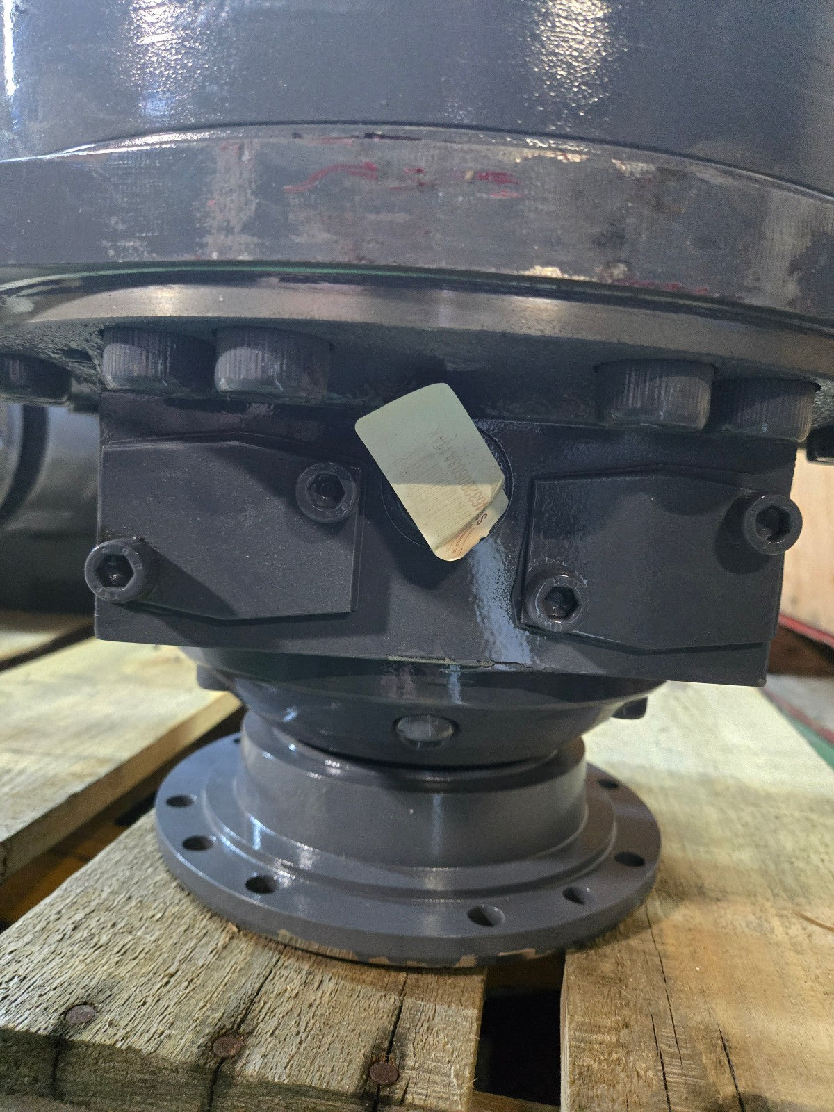 B84148P Poclain creep drive motor 24075 model code CDM10-0-127-22-P1-S1-YD00