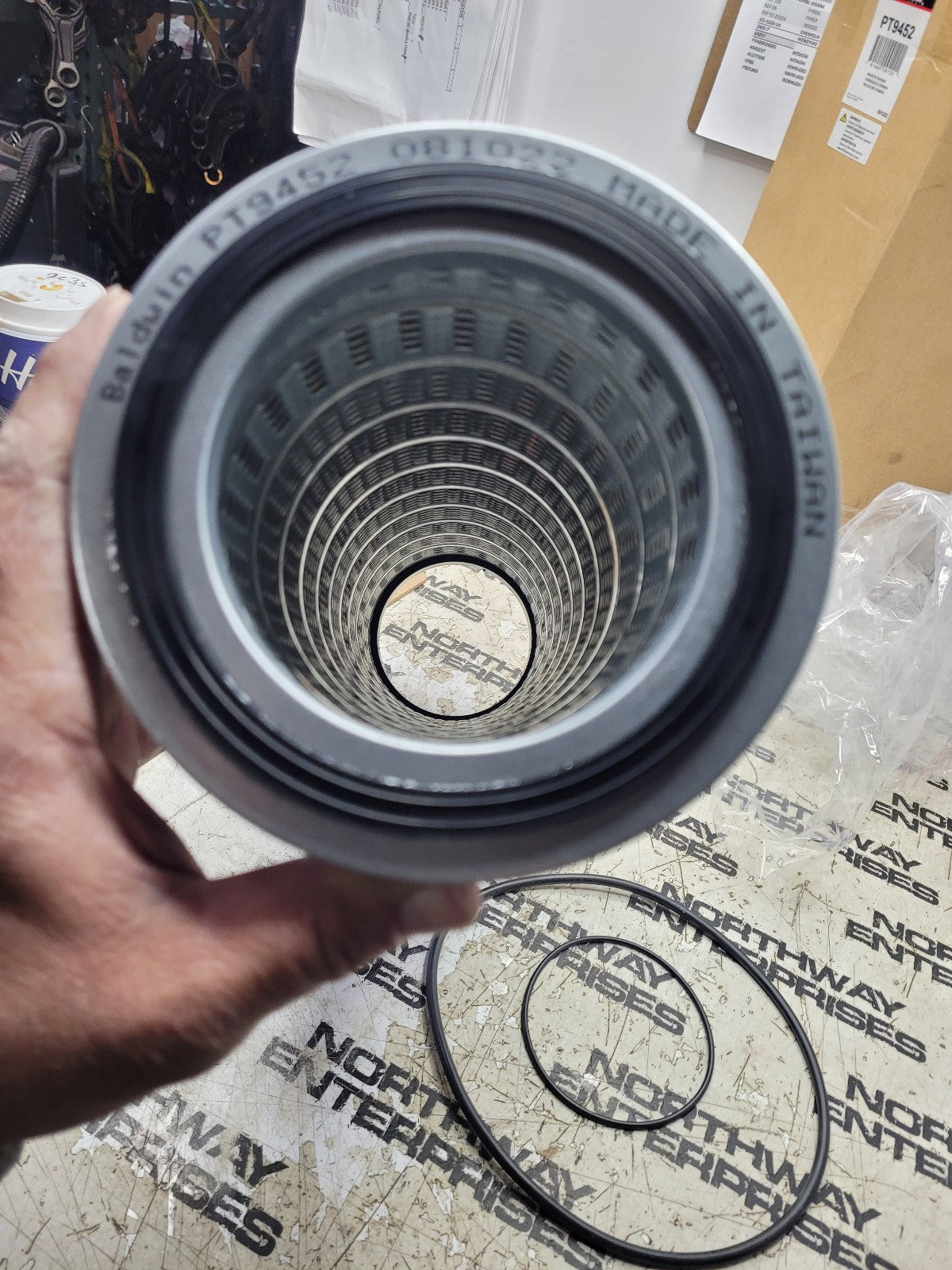 PT9452  BALDWIN HYDRAULIC FILTER