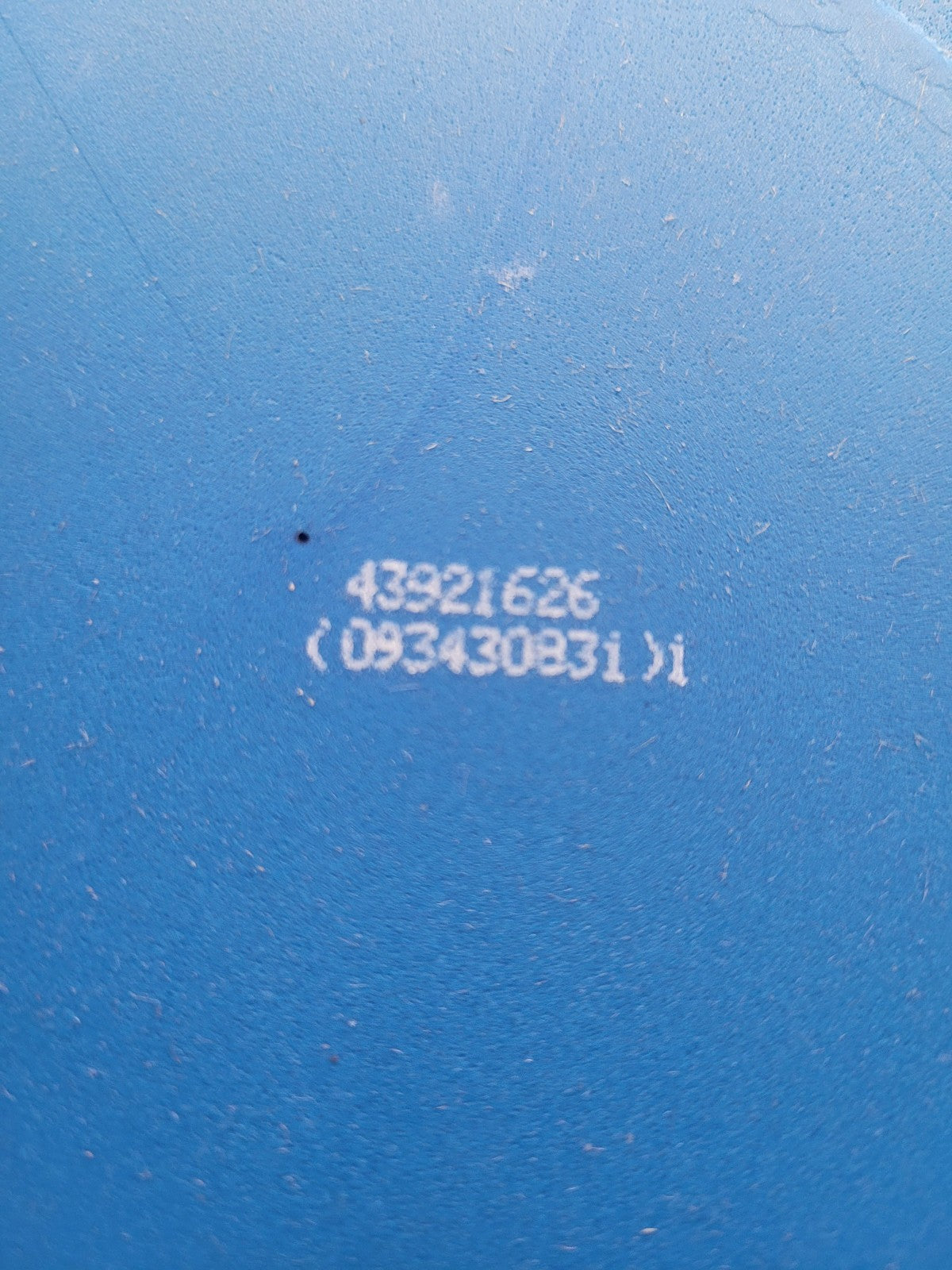 43921626 VOLVO AIR FILTER