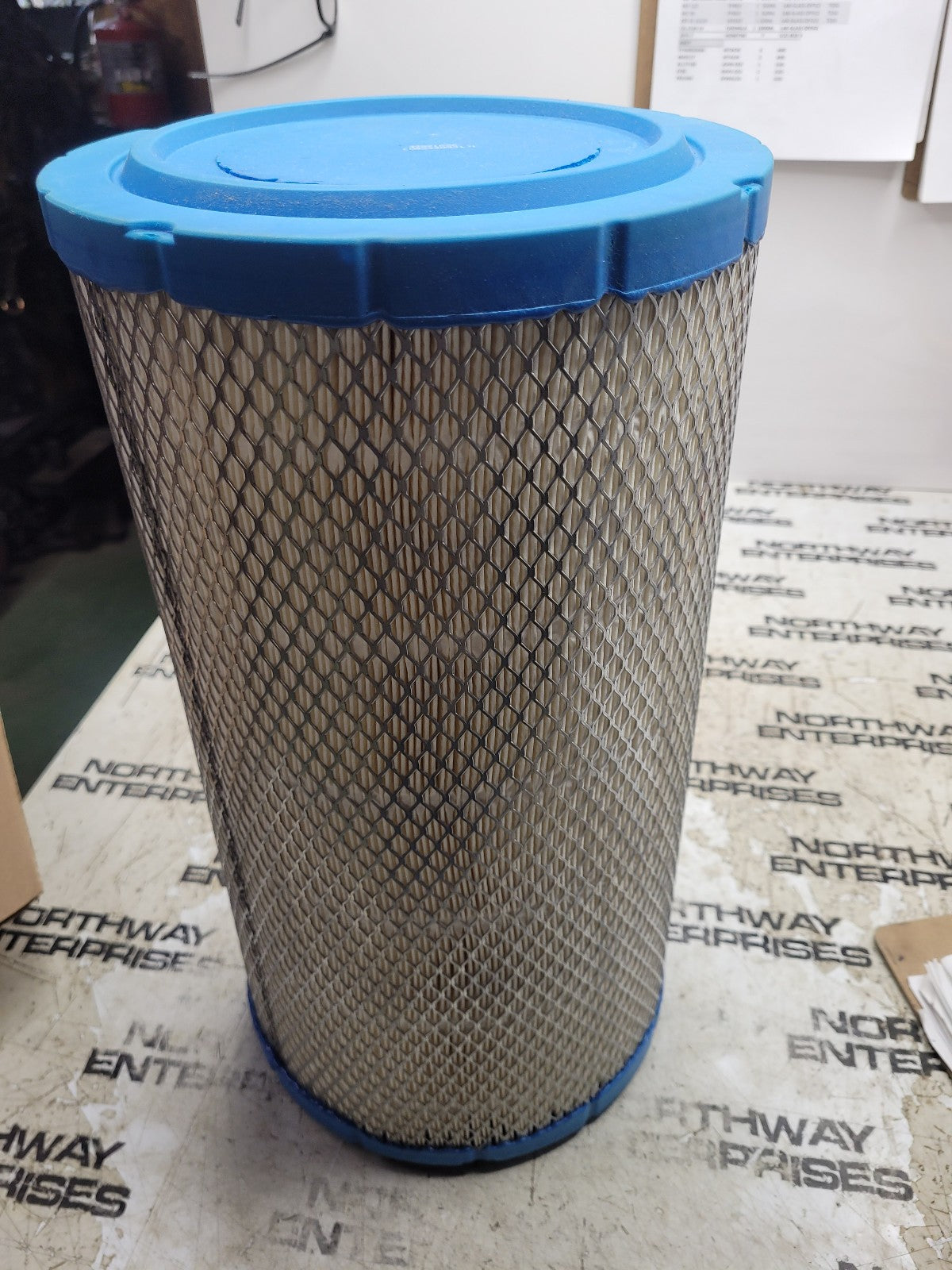 43921626 VOLVO AIR FILTER