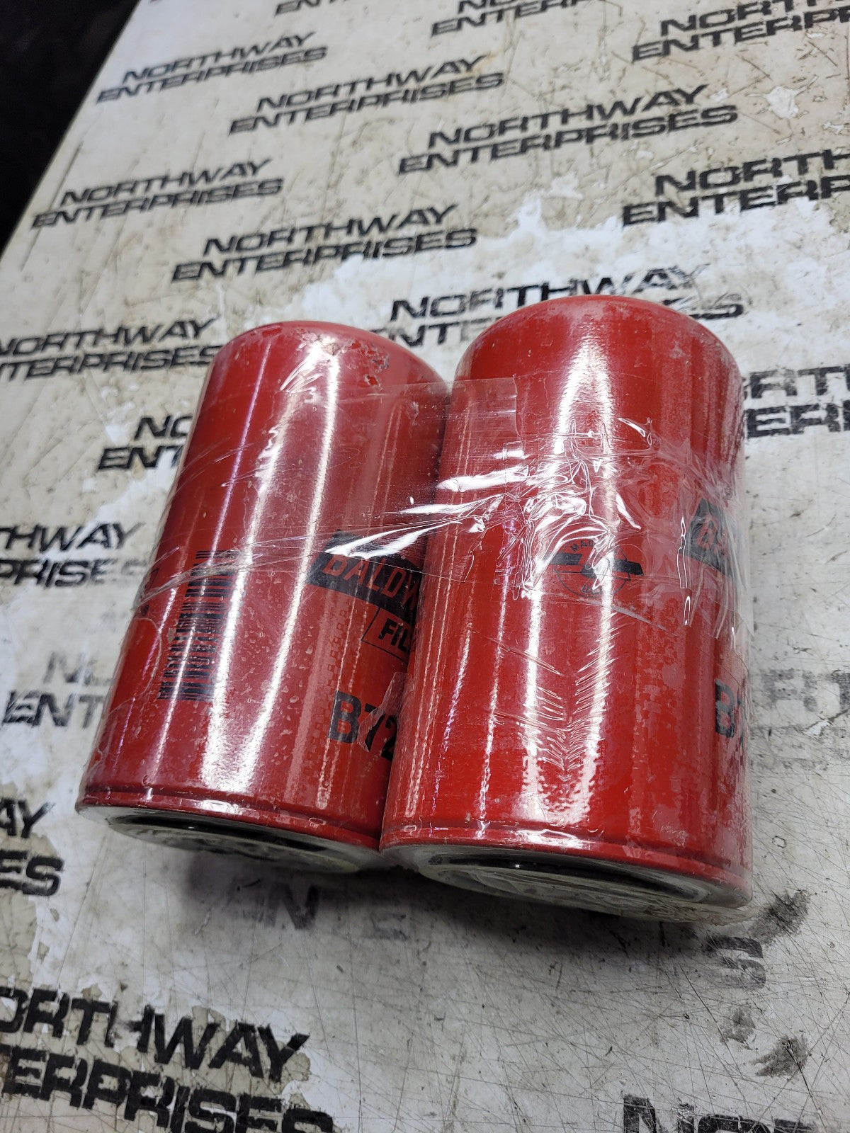 LOT OF 2PC - B7215 BALDWIN OIL FILTER
