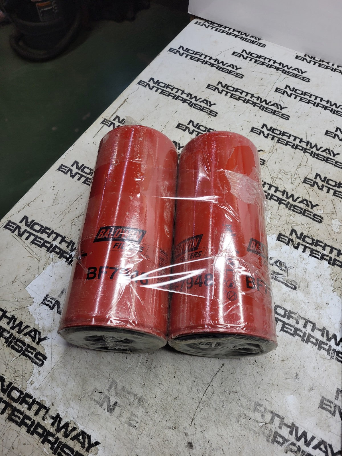 LOT OF 2 FILTERS - BF7948 BALDWIN FUEL FILTER