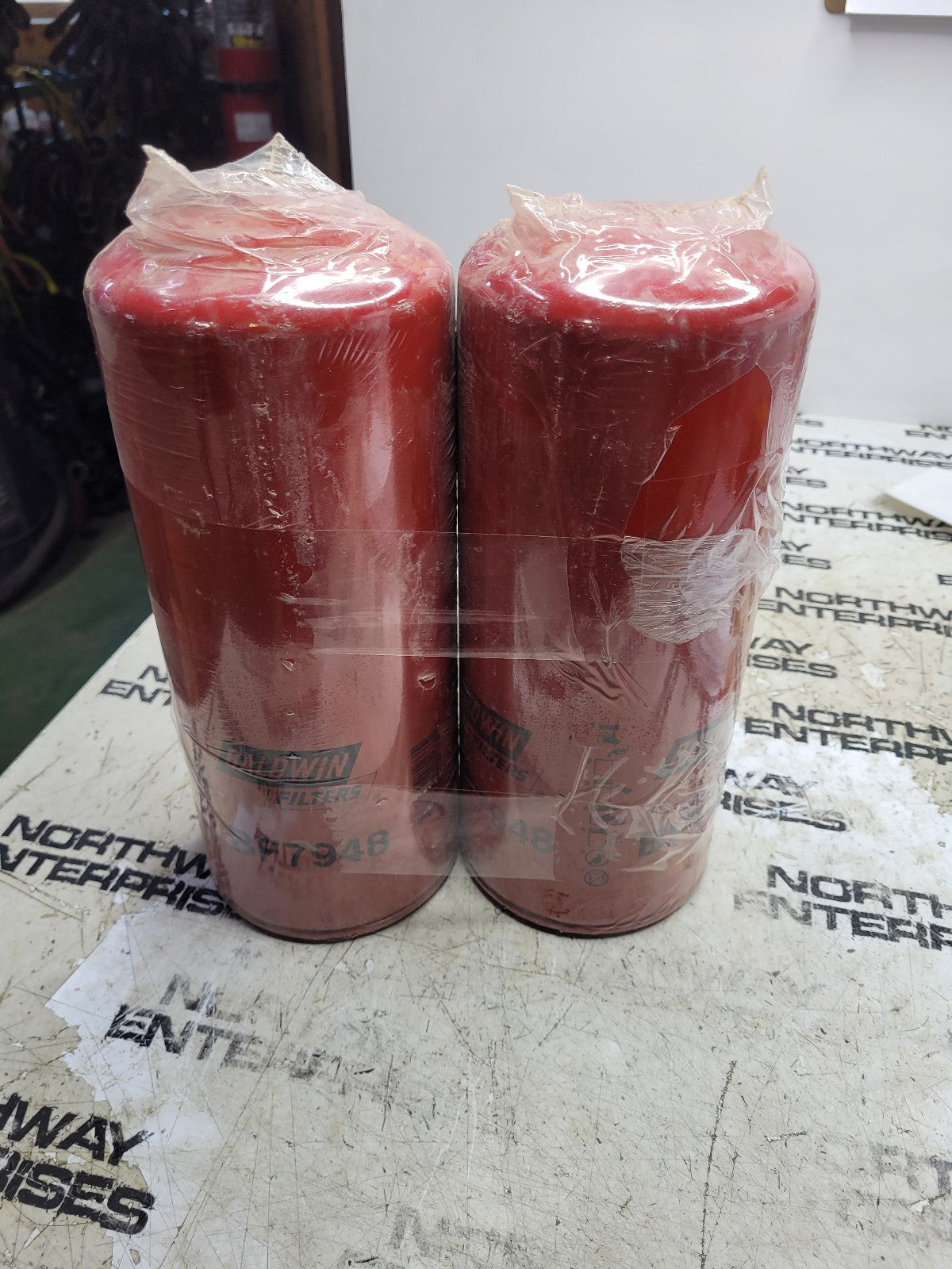 LOT OF 2 FILTERS - BF7948 BALDWIN FUEL FILTER